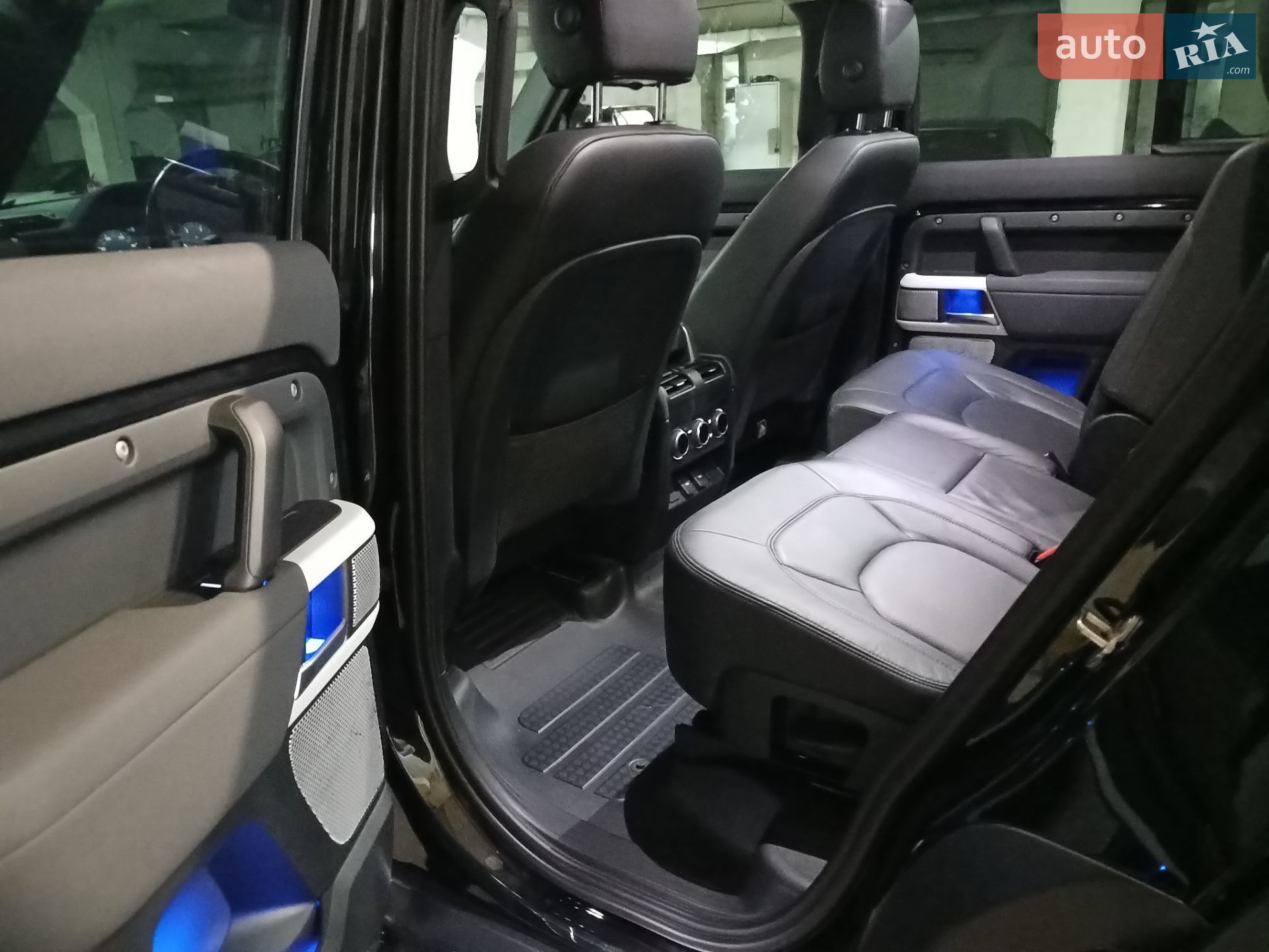 Land Rover Defender 2022 VIN SALEA8BW7P2182094 фото оголошення 36 з 45