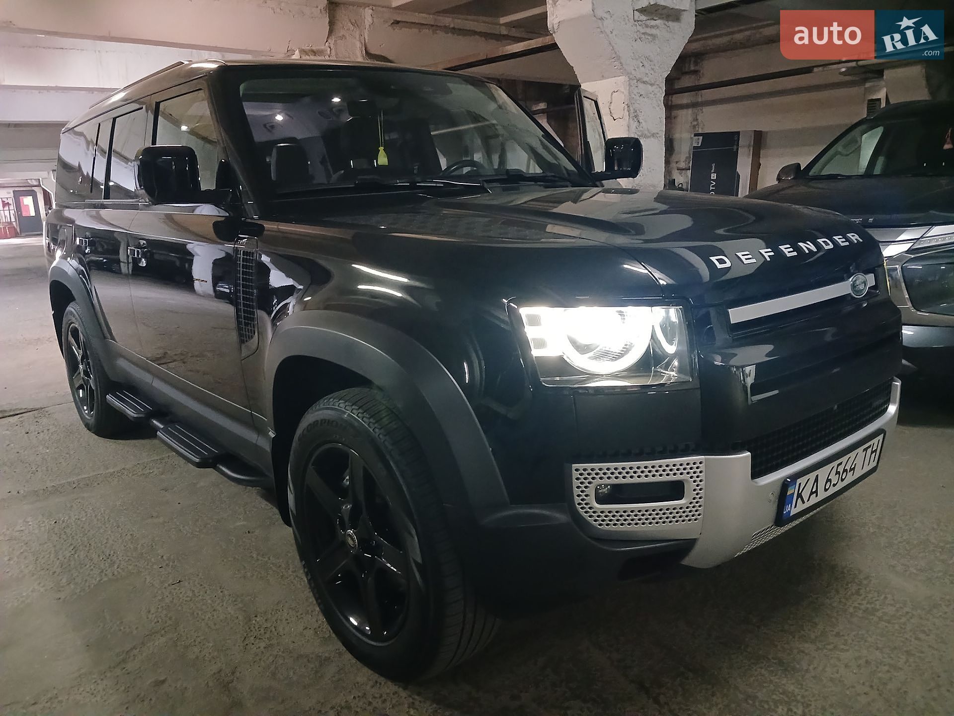 Land Rover Defender 2022 VIN SALEA8BW7P2182094 фото оголошення 4 з 45