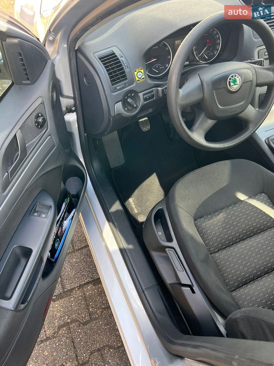 Skoda Octavia 2011 VIN TMBJA21Z3C2074788 фото оголошення 19 з 45