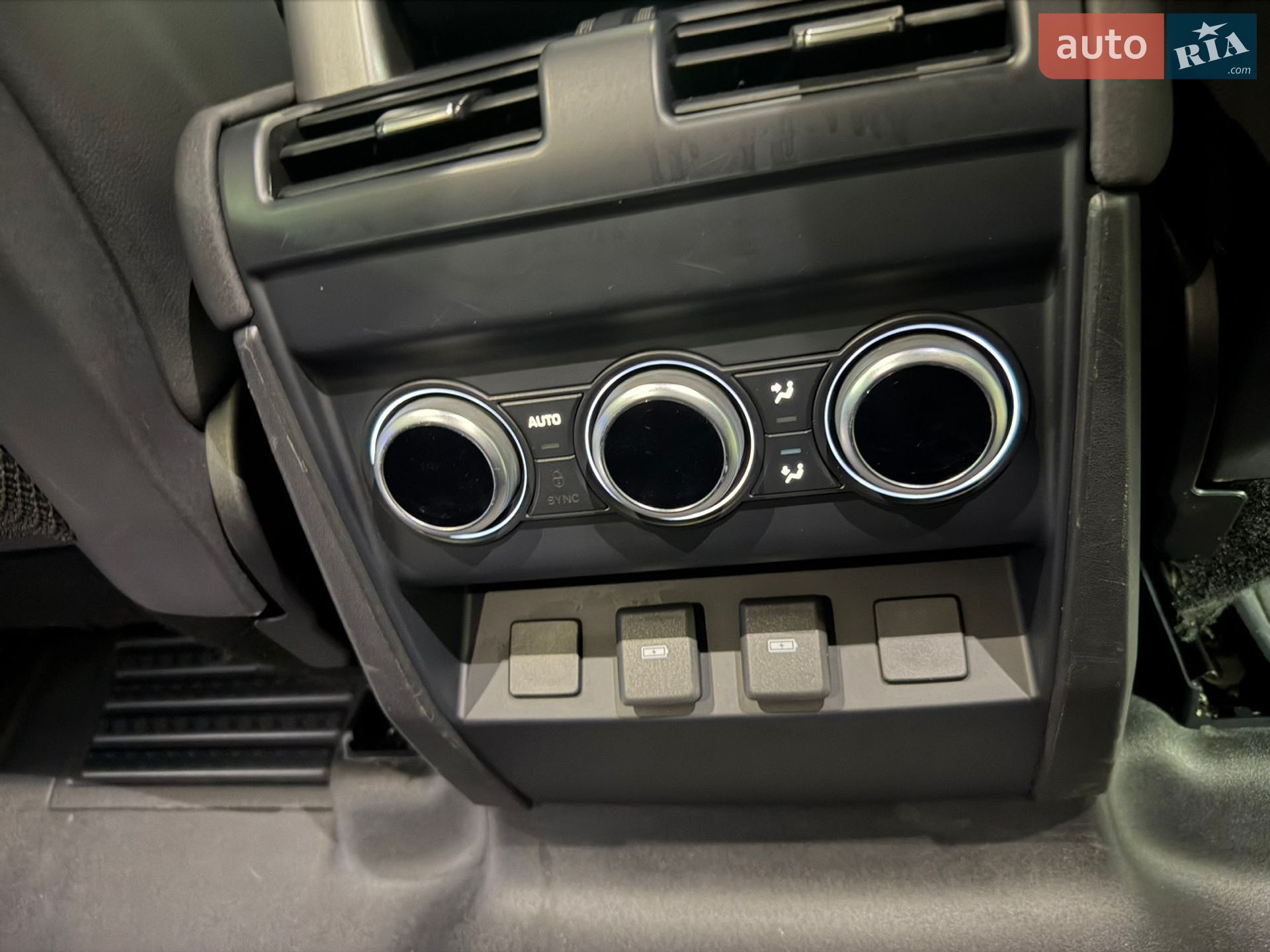 Land Rover Defender 2022 VIN SALEA8BW7P2182094 фото оголошення 39 з 45
