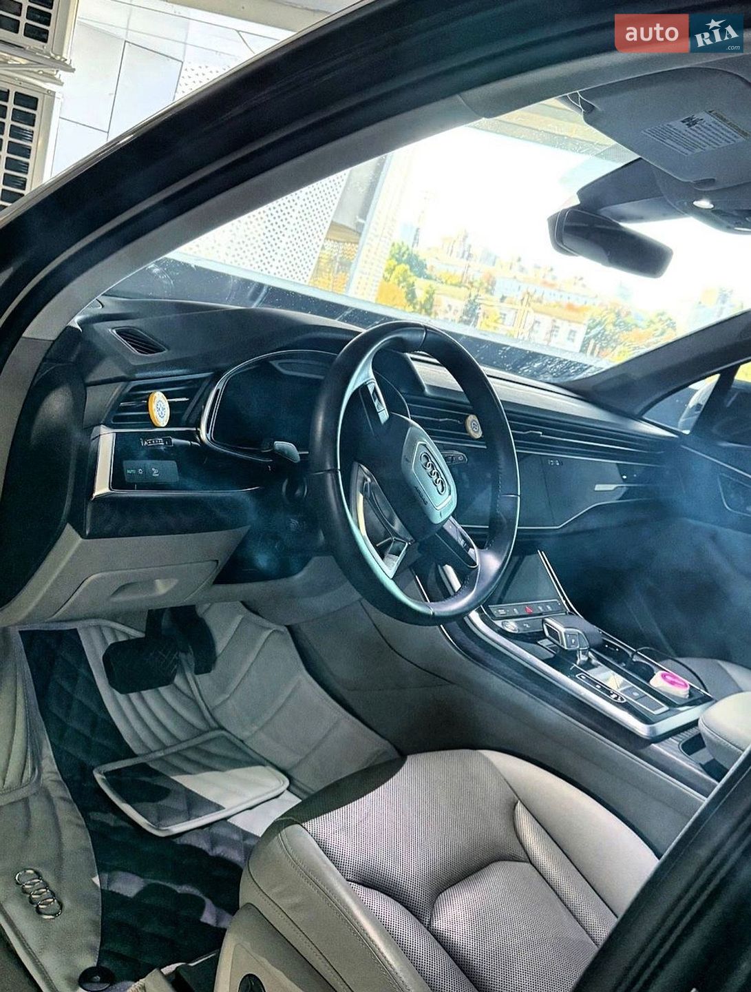 Audi Q7 2020 VIN WA1LXAF77LD011328 фото оголошення 3 з 8