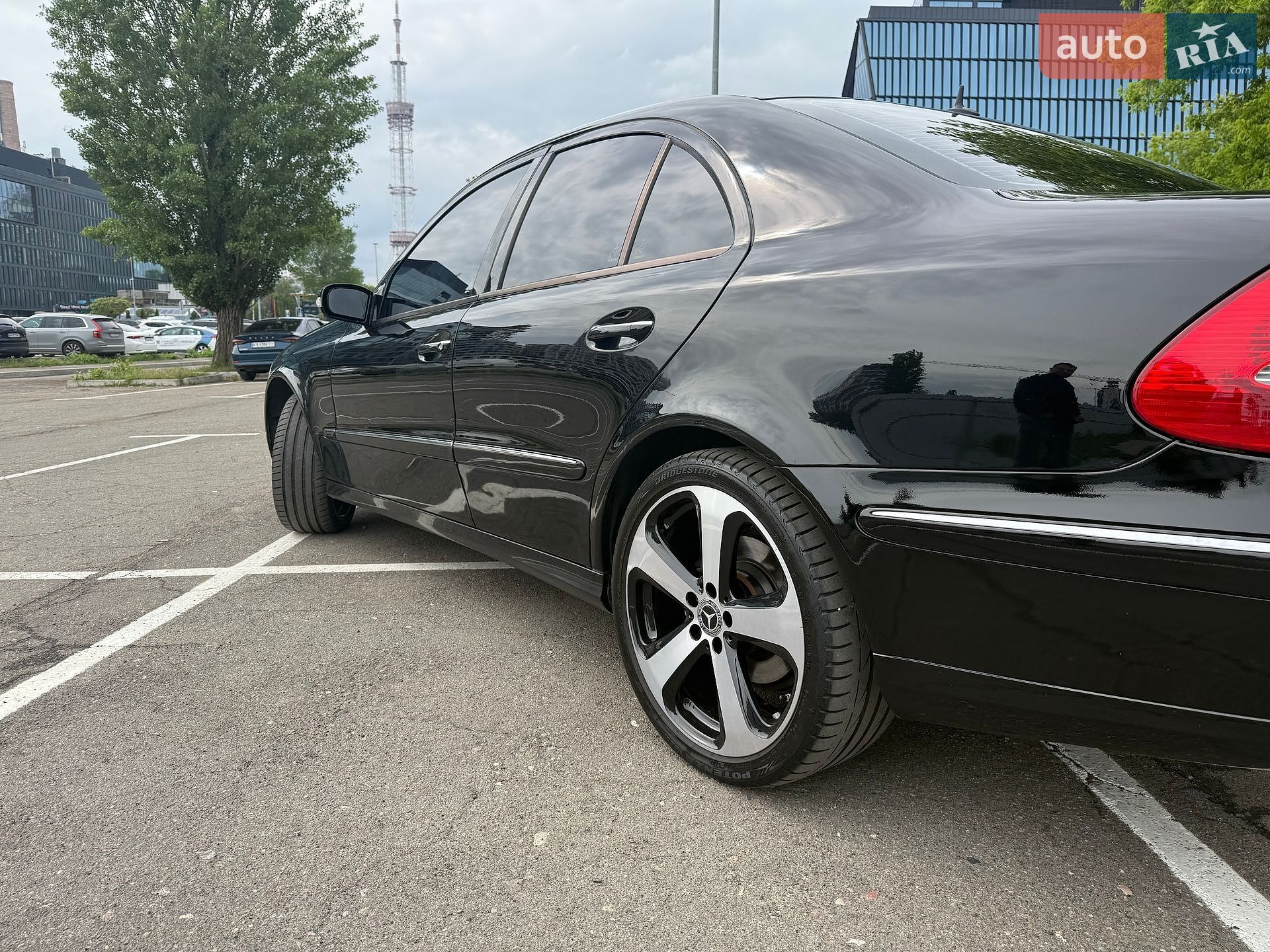 Mercedes-Benz E-Class 2006 VIN WDB2110221A954008 фото оголошення 3 з 11