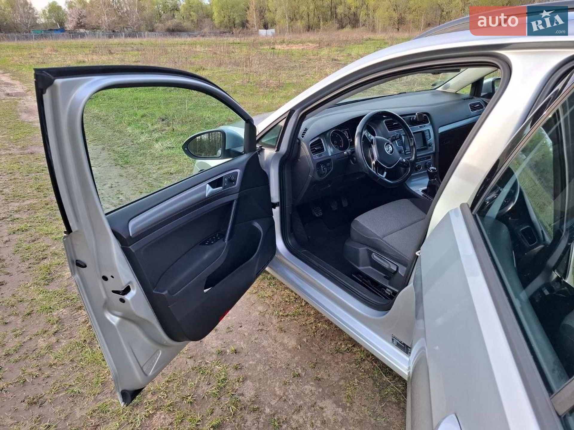 Volkswagen Golf 2014 VIN WVWZZZAUZEP591341 фото оголошення 8 з 11