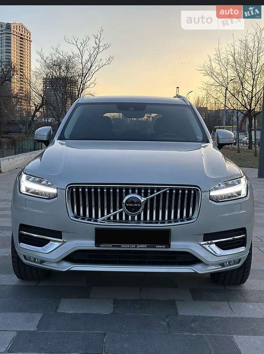 Volvo XC90 2020 VIN YV1LCK2UCL1618207 фото оголошення 2 з 38