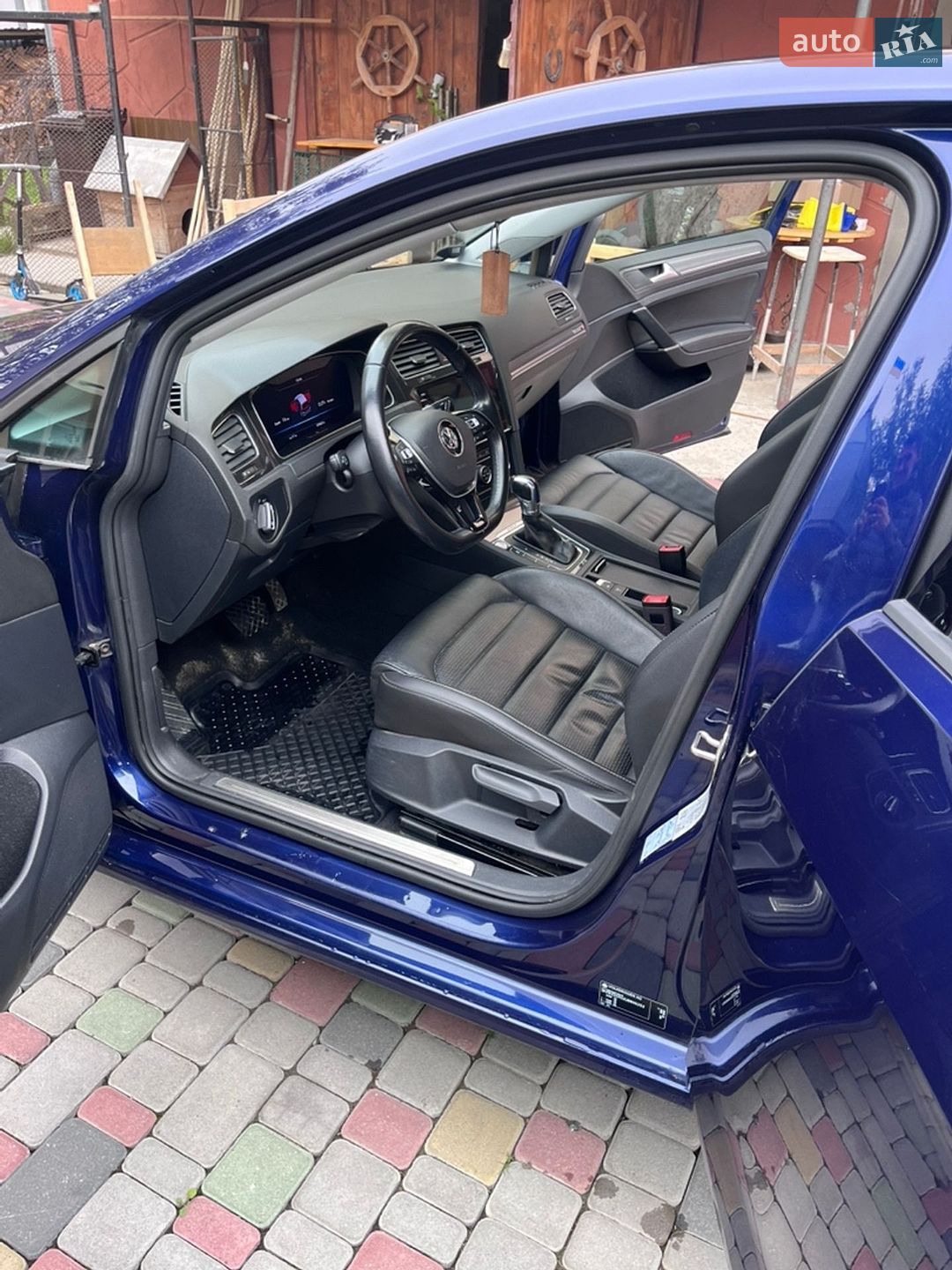 Volkswagen e-Golf 2018 VIN WVWZZZAUZJ8905252 фото оголошення 2 з 20