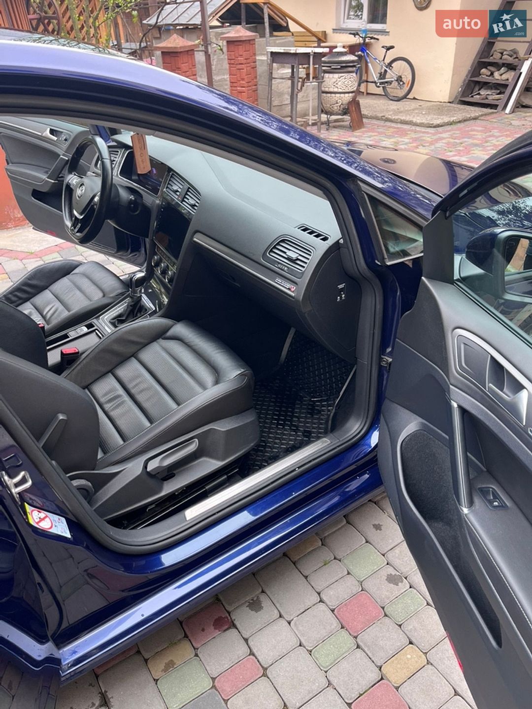 Volkswagen e-Golf 2018 VIN WVWZZZAUZJ8905252 фото оголошення 11 з 20