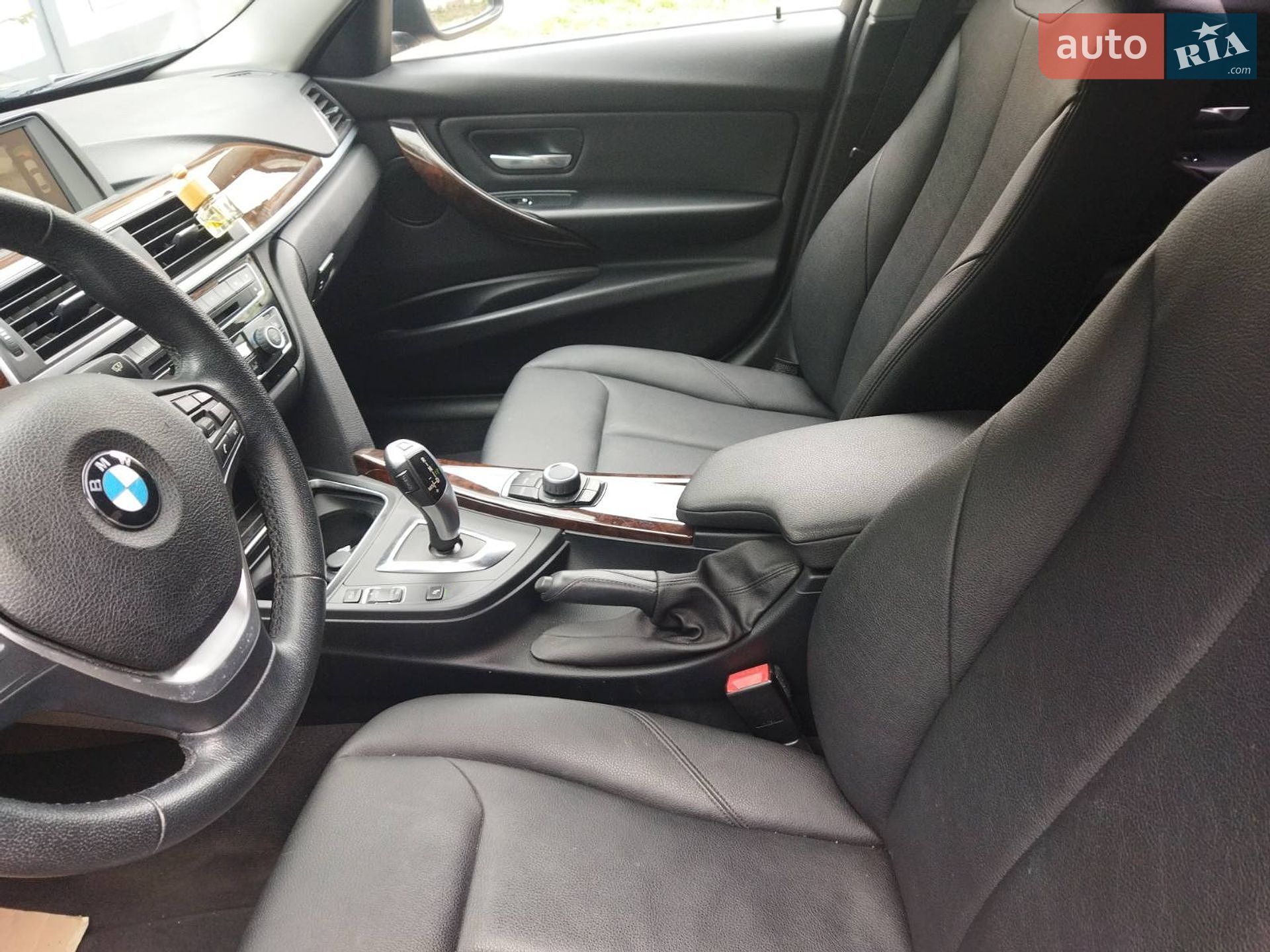 BMW 3 Series 2016 VIN WBA8E31050K494331 фото оголошення 4 з 11