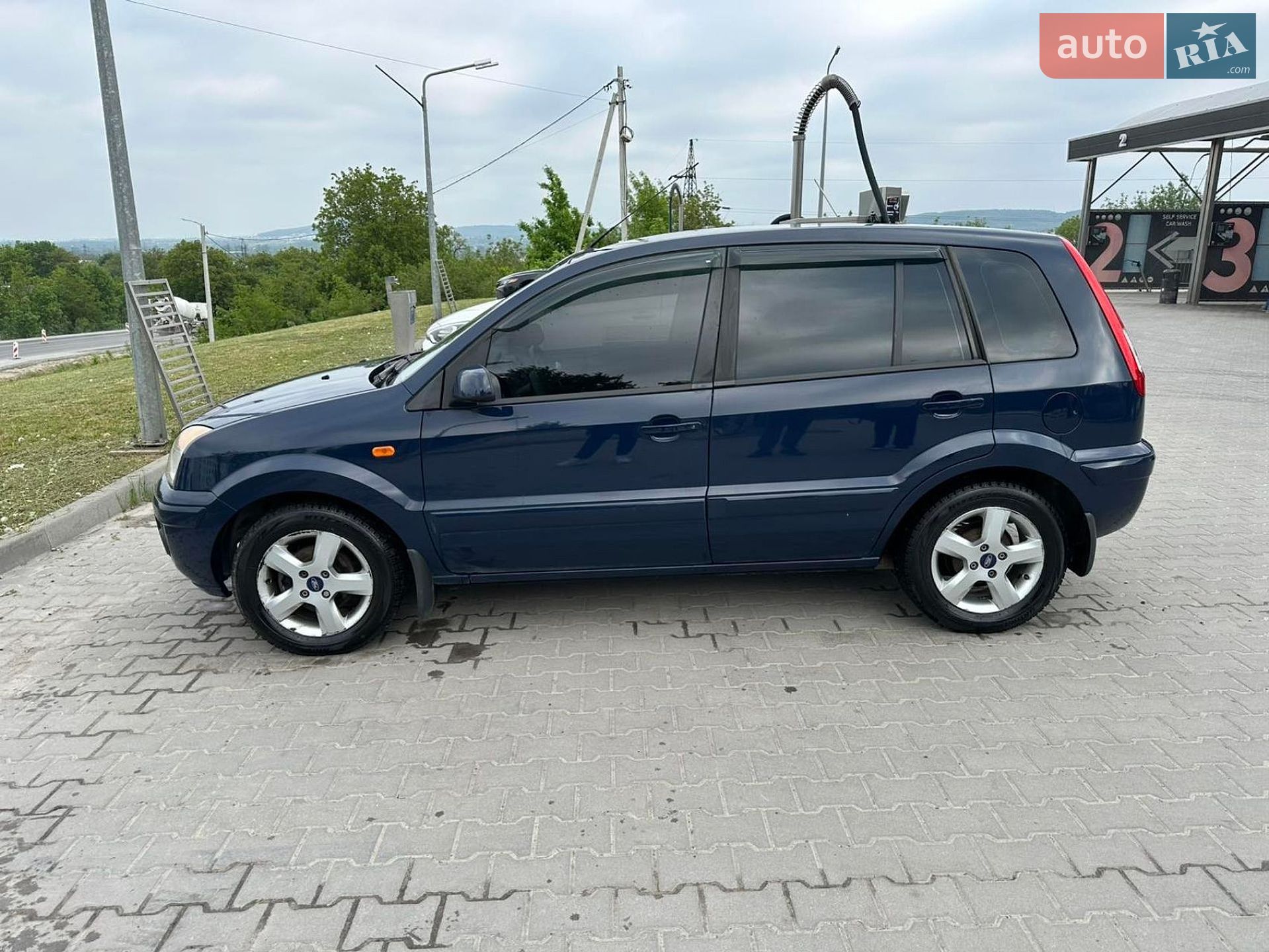 Ford Fusion 2009 VIN WF0UXXGAJU9A29698 фото оголошення 3 з 9