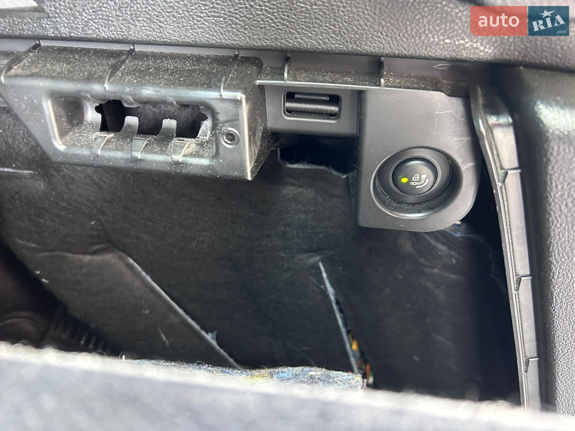 BMW X3 2018 VIN WBATX35040NC18528 фото оголошення 28 з 34