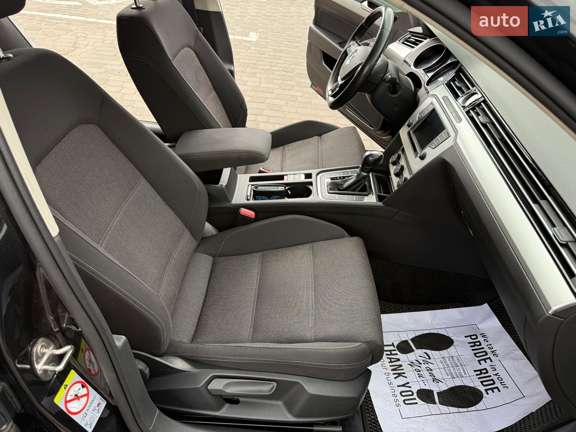 Volkswagen Passat 2017 VIN WVWZZZ3CZHP013971 фото оголошення 31 з 40