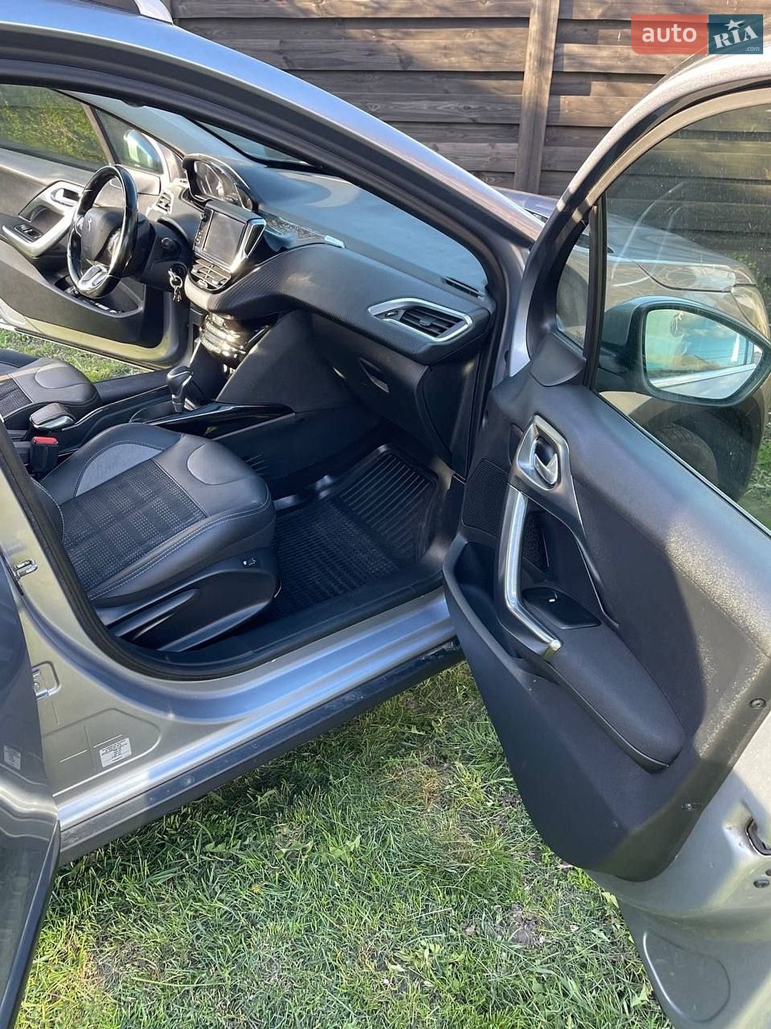 Peugeot 2008 2019 VIN VF3CUHNZTJY122114 фото оголошення 17 з 32