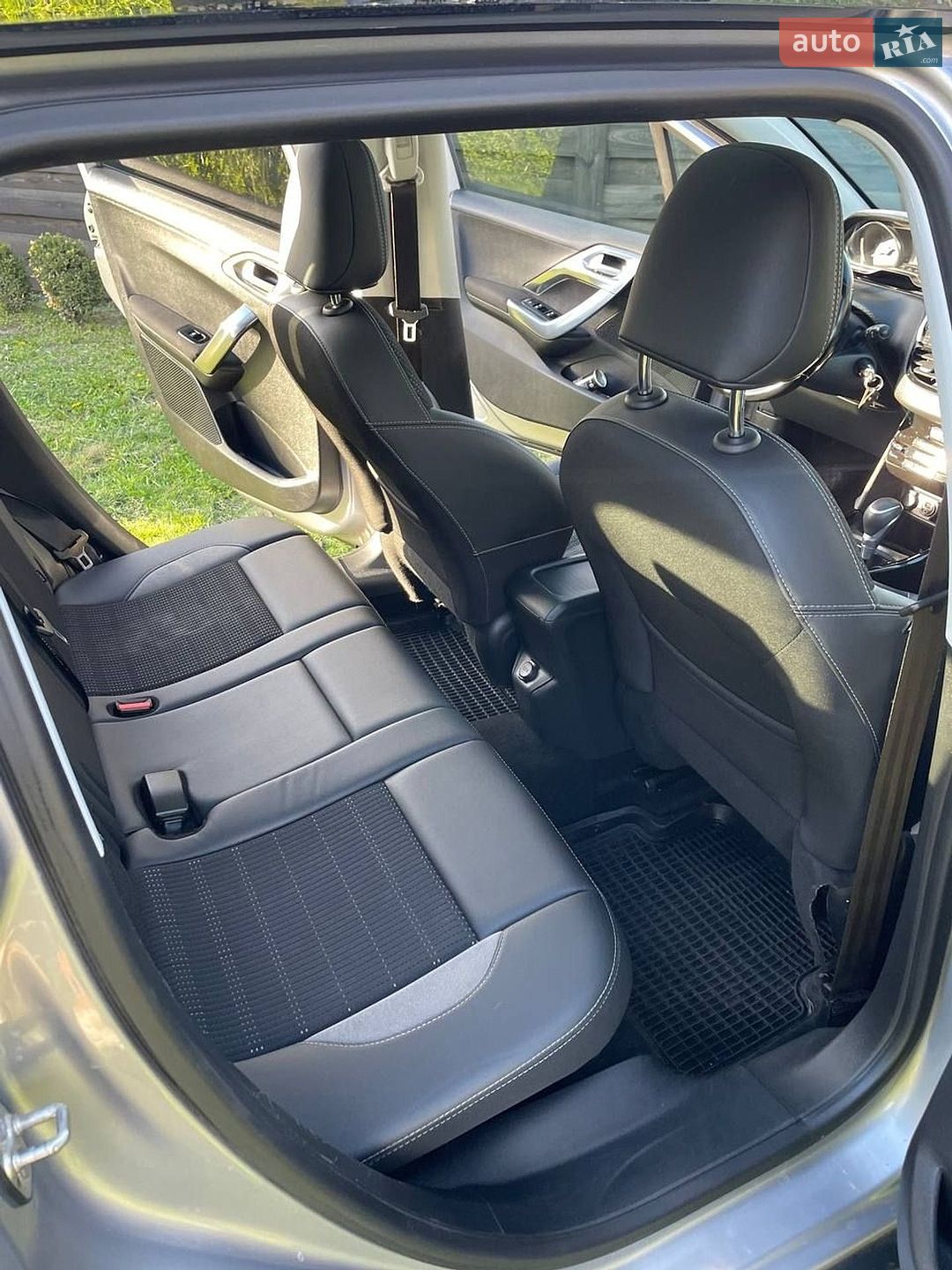 Peugeot 2008 2019 VIN VF3CUHNZTJY122114 фото оголошення 18 з 32