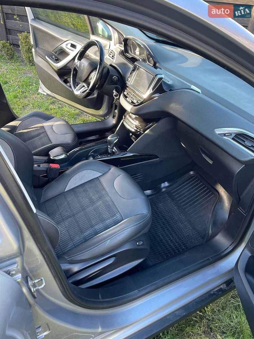 Peugeot 2008 2019 VIN VF3CUHNZTJY122114 фото оголошення 21 з 32
