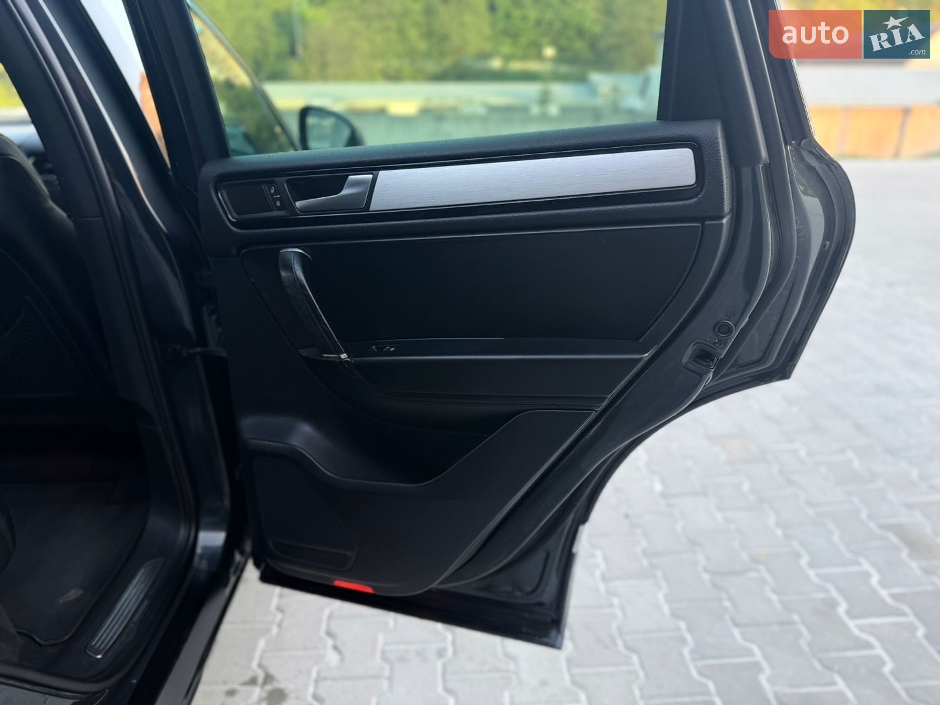 Volkswagen Touareg 2011 VIN WVGZZZ7PZBD044115 фото оголошення 25 з 39
