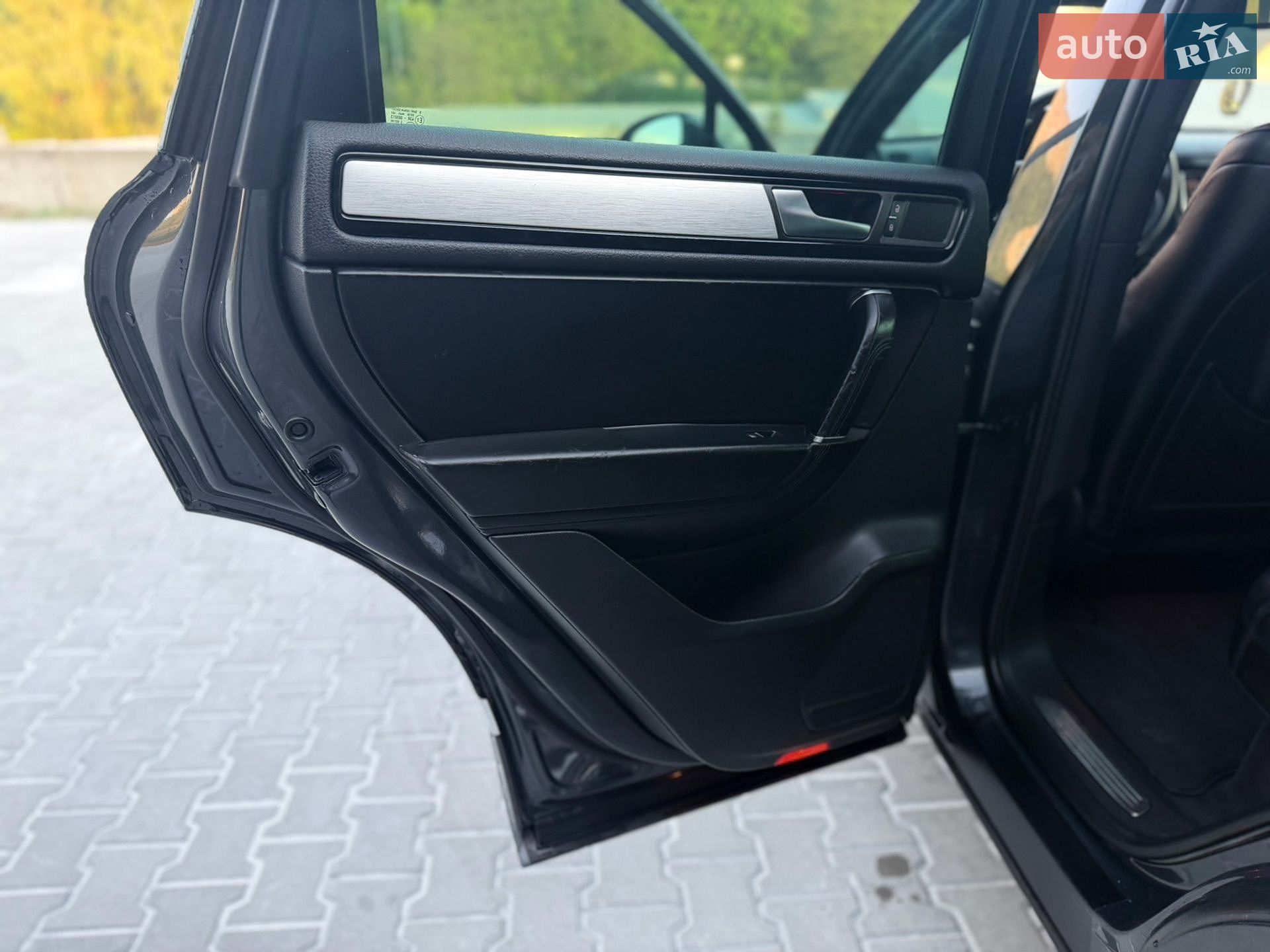 Volkswagen Touareg 2011 VIN WVGZZZ7PZBD044115 фото оголошення 28 з 39