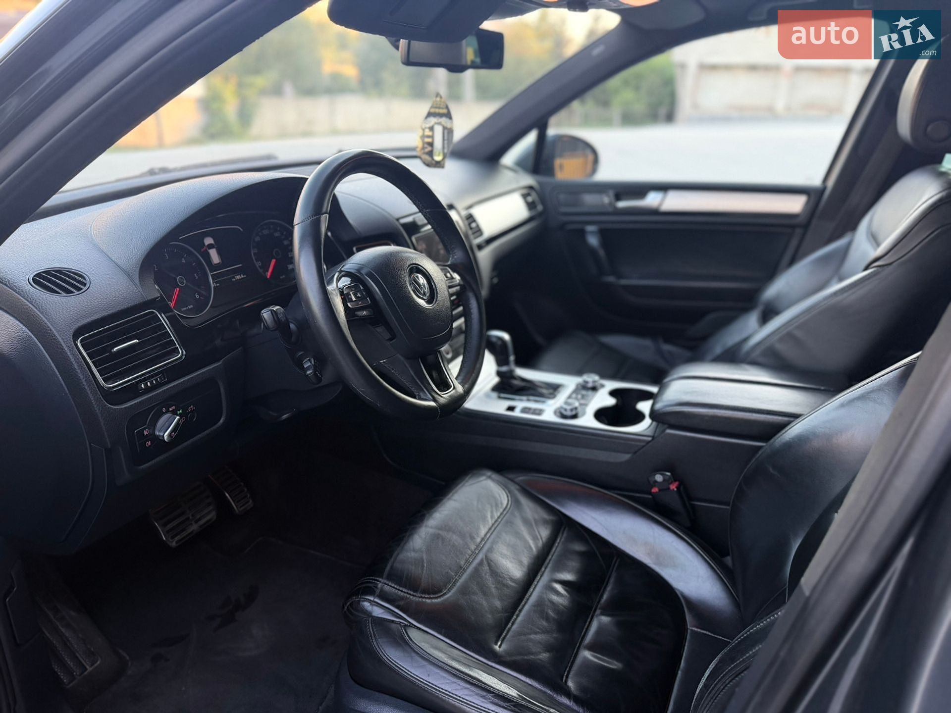 Volkswagen Touareg 2011 VIN WVGZZZ7PZBD044115 фото оголошення 34 з 39