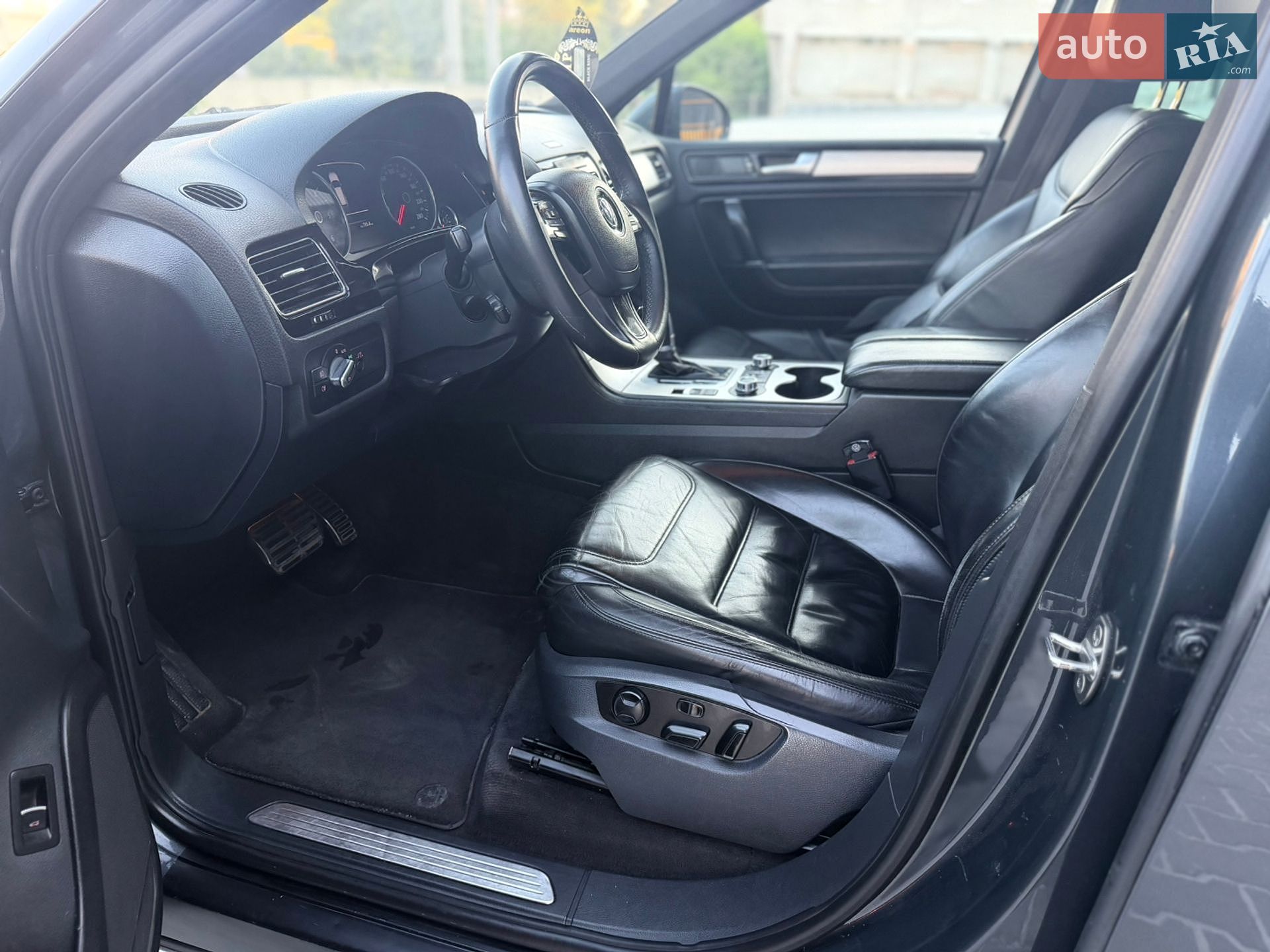 Volkswagen Touareg 2011 VIN WVGZZZ7PZBD044115 фото оголошення 35 з 39