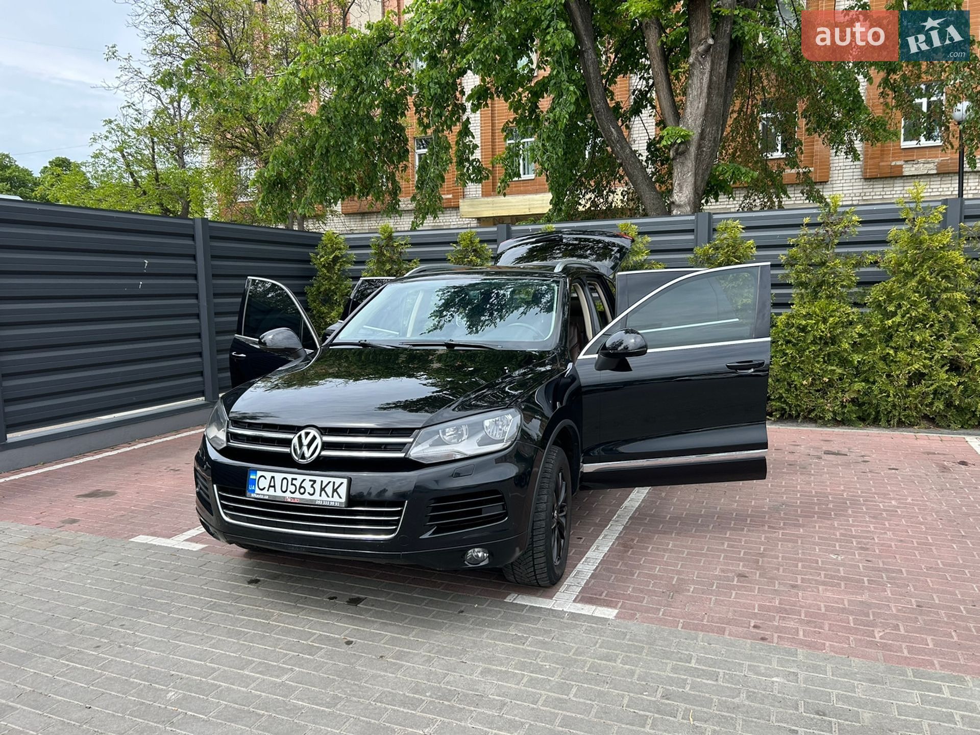 Volkswagen Touareg 2014 VIN WVGEF9BP4ED010576 фото оголошення 2 з 47
