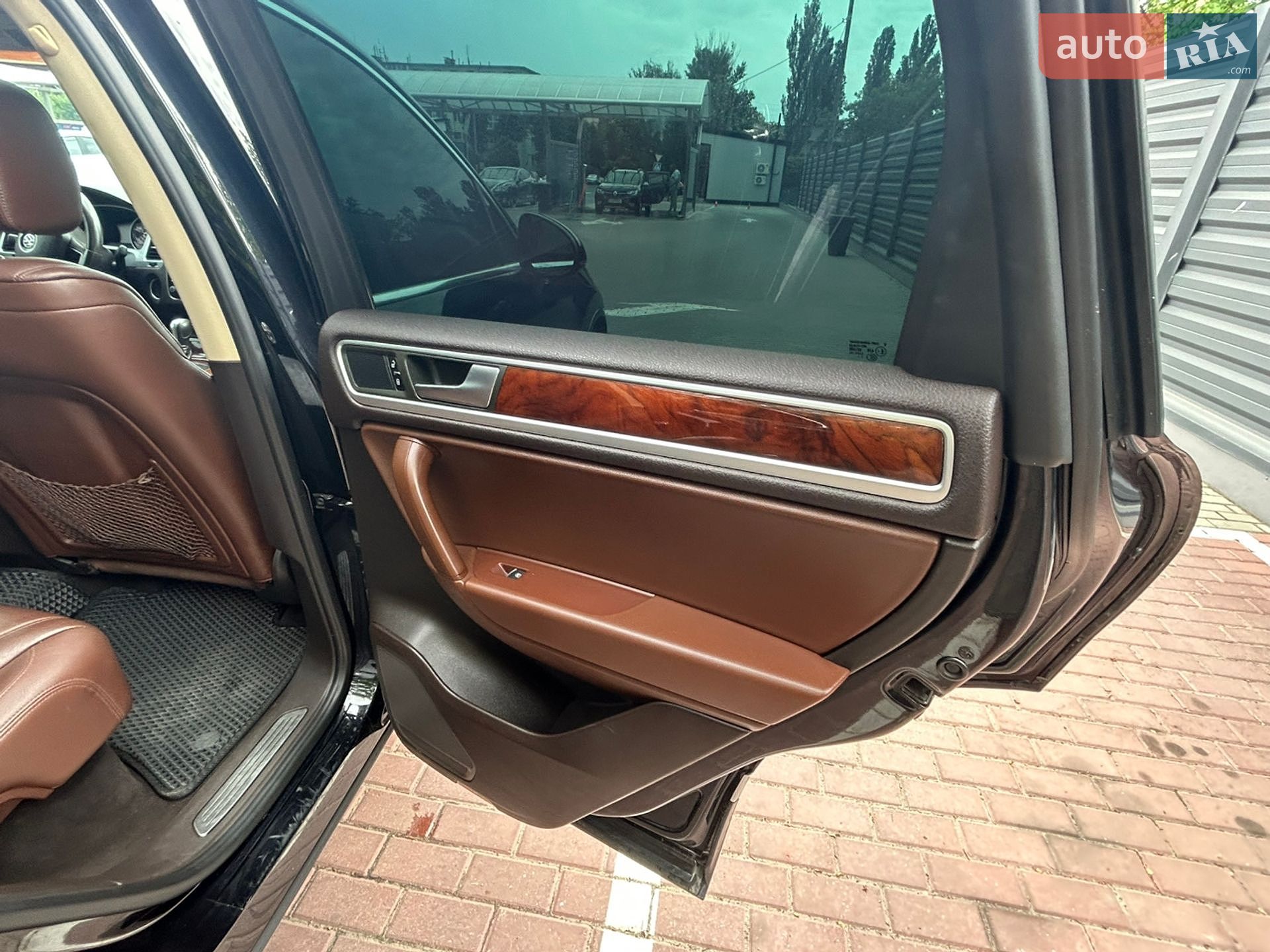 Volkswagen Touareg 2014 VIN WVGEF9BP4ED010576 фото оголошення 24 з 47