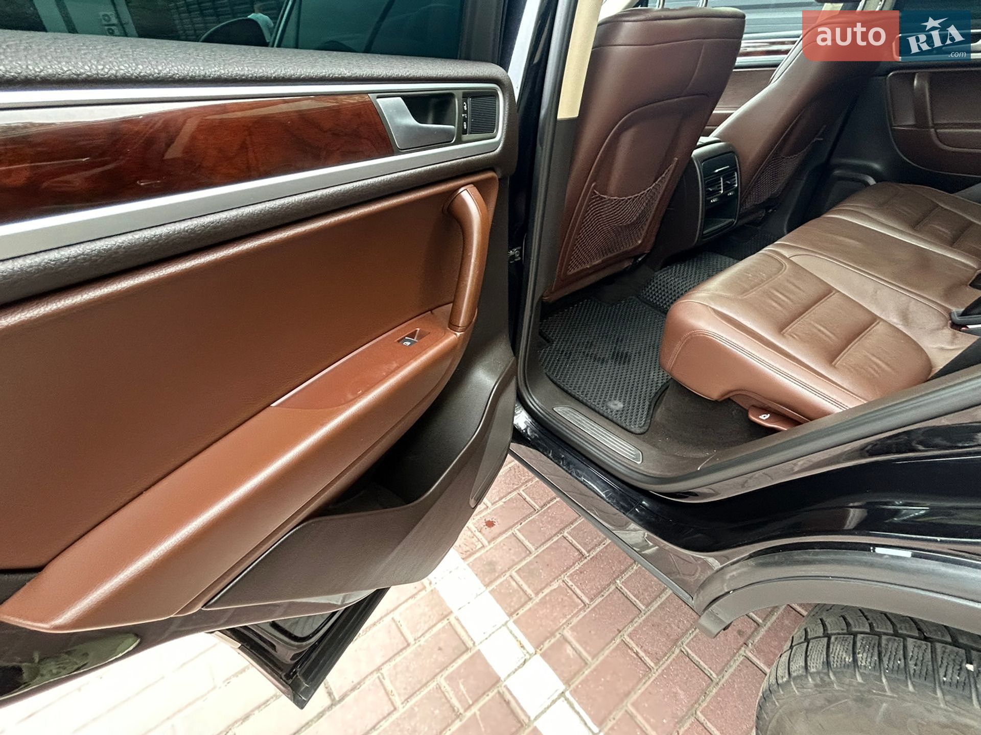Volkswagen Touareg 2014 VIN WVGEF9BP4ED010576 фото оголошення 29 з 47