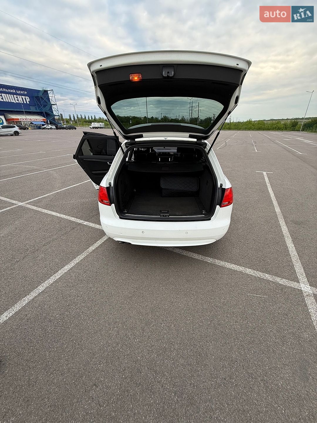 Audi A4 2008 VIN WAUZZZ8E68A142812 фото оголошення 23 з 32