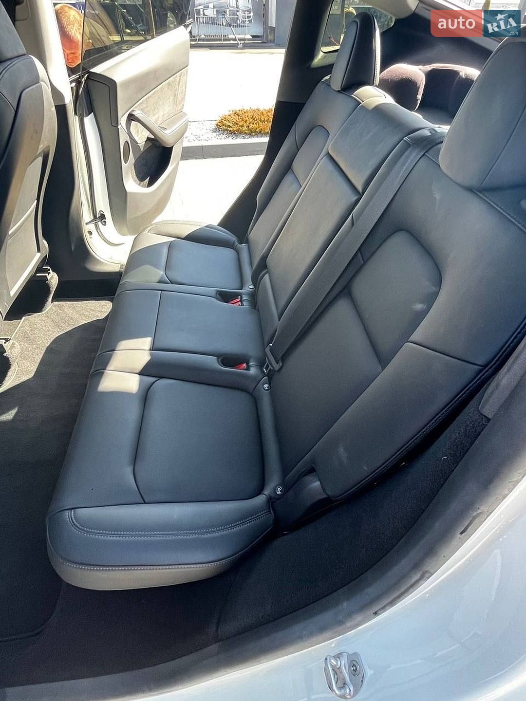 Tesla Model Y 2022 VIN XP7YGCEK8PB057440 фото оголошення 8 з 18