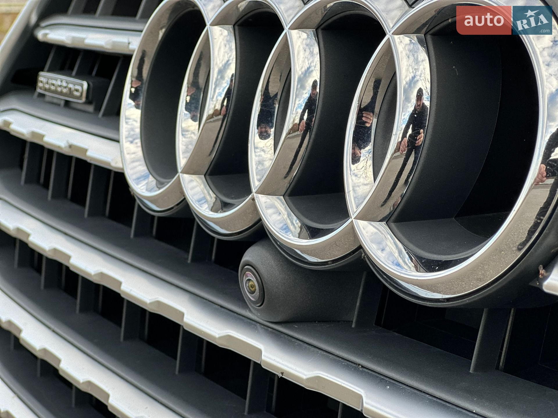 Audi Q7 2017 VIN WA1VABF75HD051706 фото оголошення 18 з 28