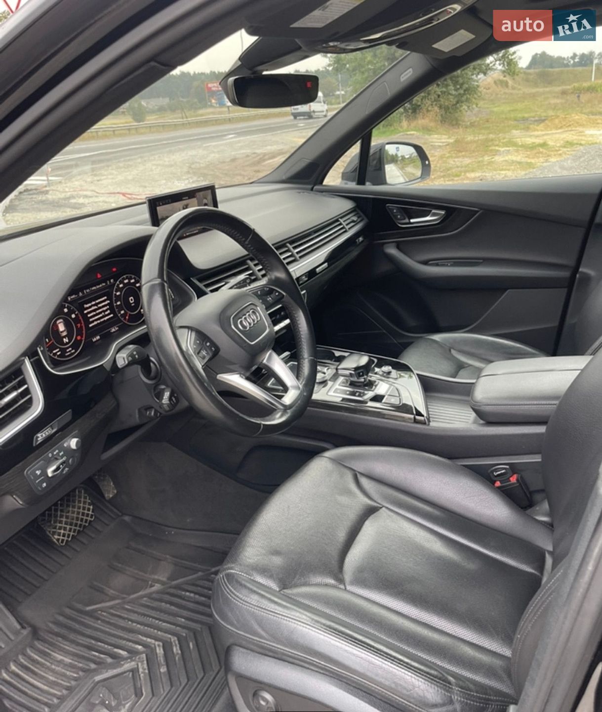 Audi Q7 2017 VIN WA1VABF75HD051706 фото оголошення 24 з 28