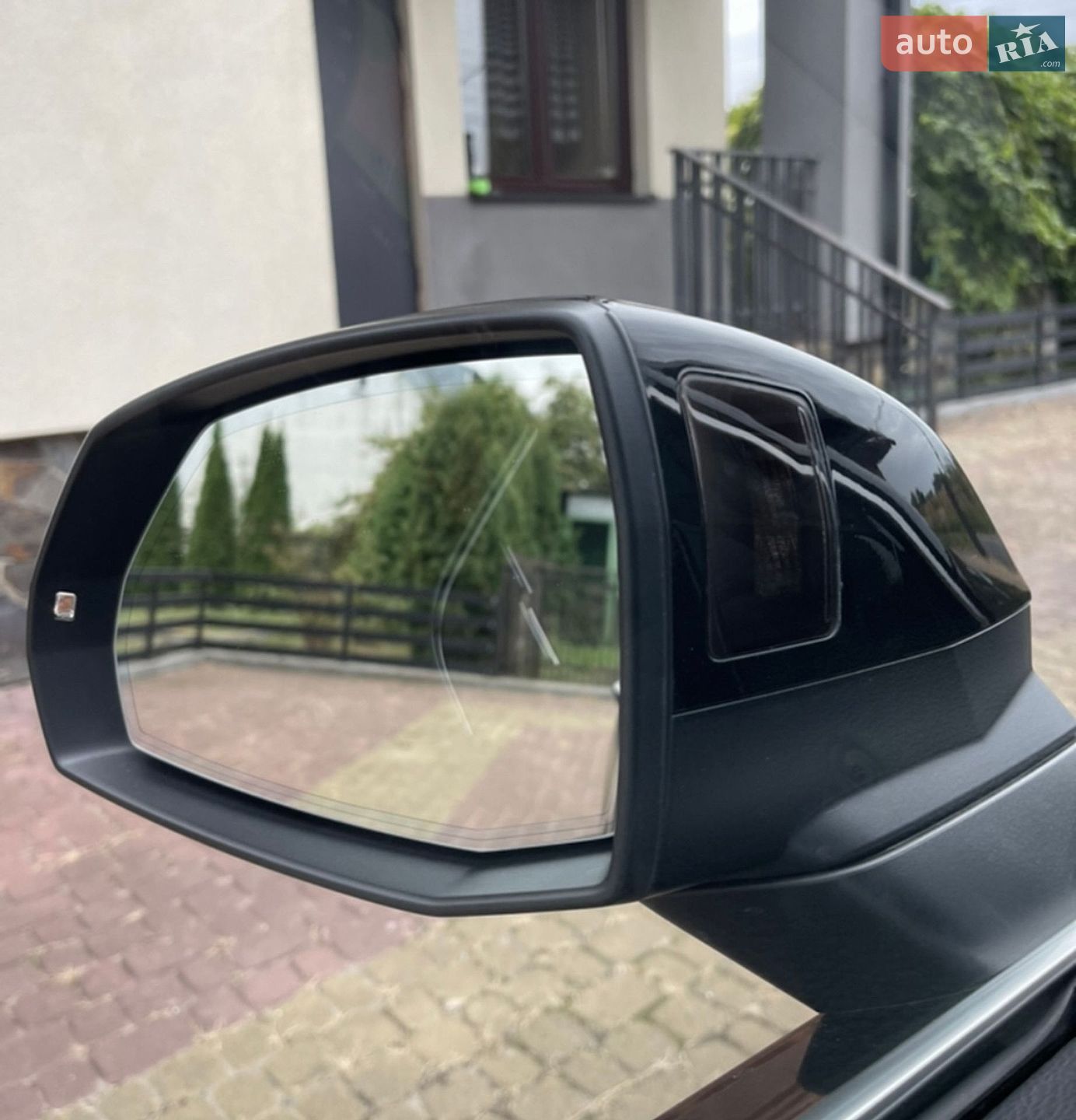 Audi Q7 2017 VIN WA1VABF75HD051706 фото оголошення 9 з 28