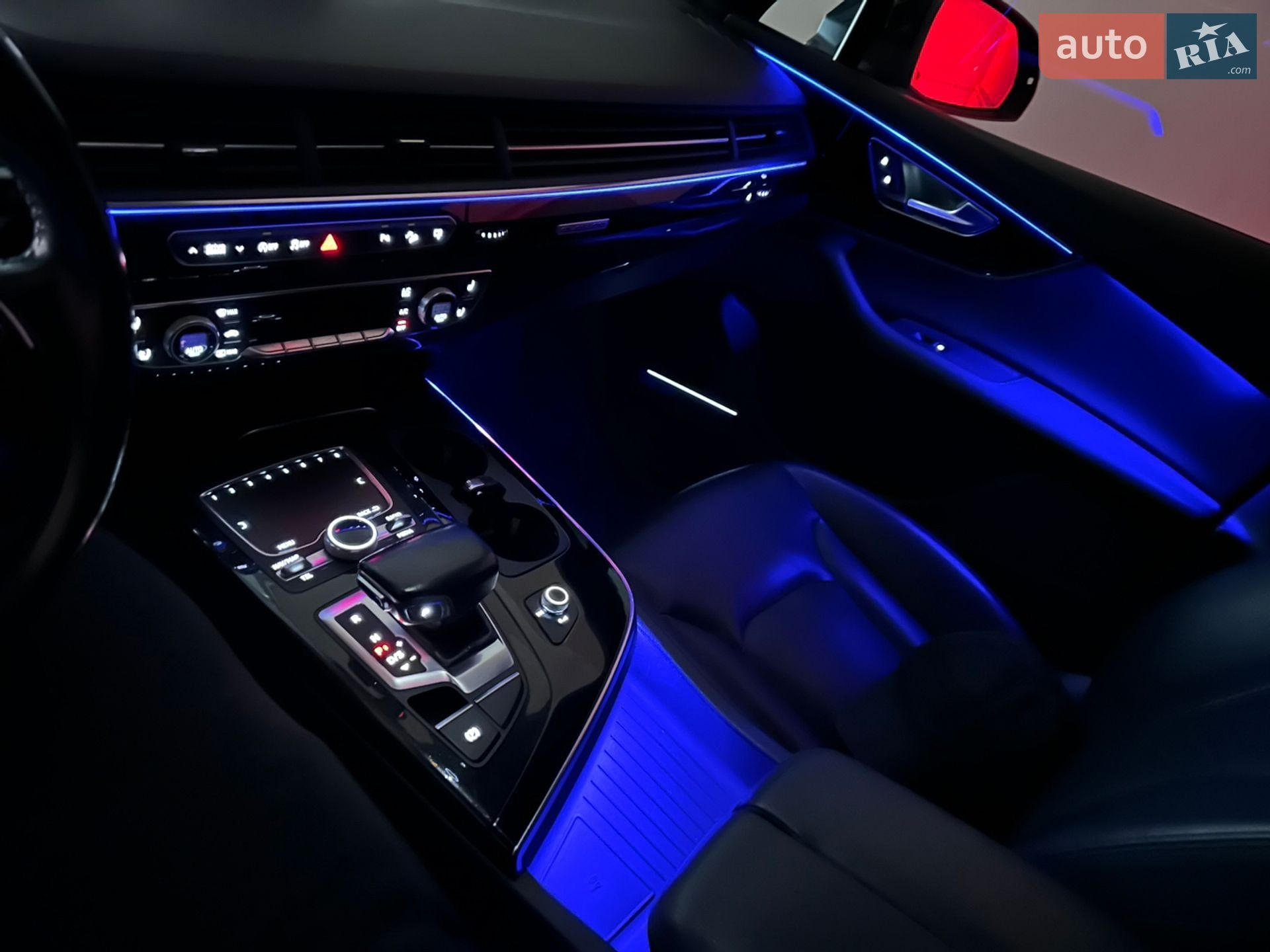 Audi Q7 2017 VIN WA1VABF75HD051706 фото оголошення 26 з 28