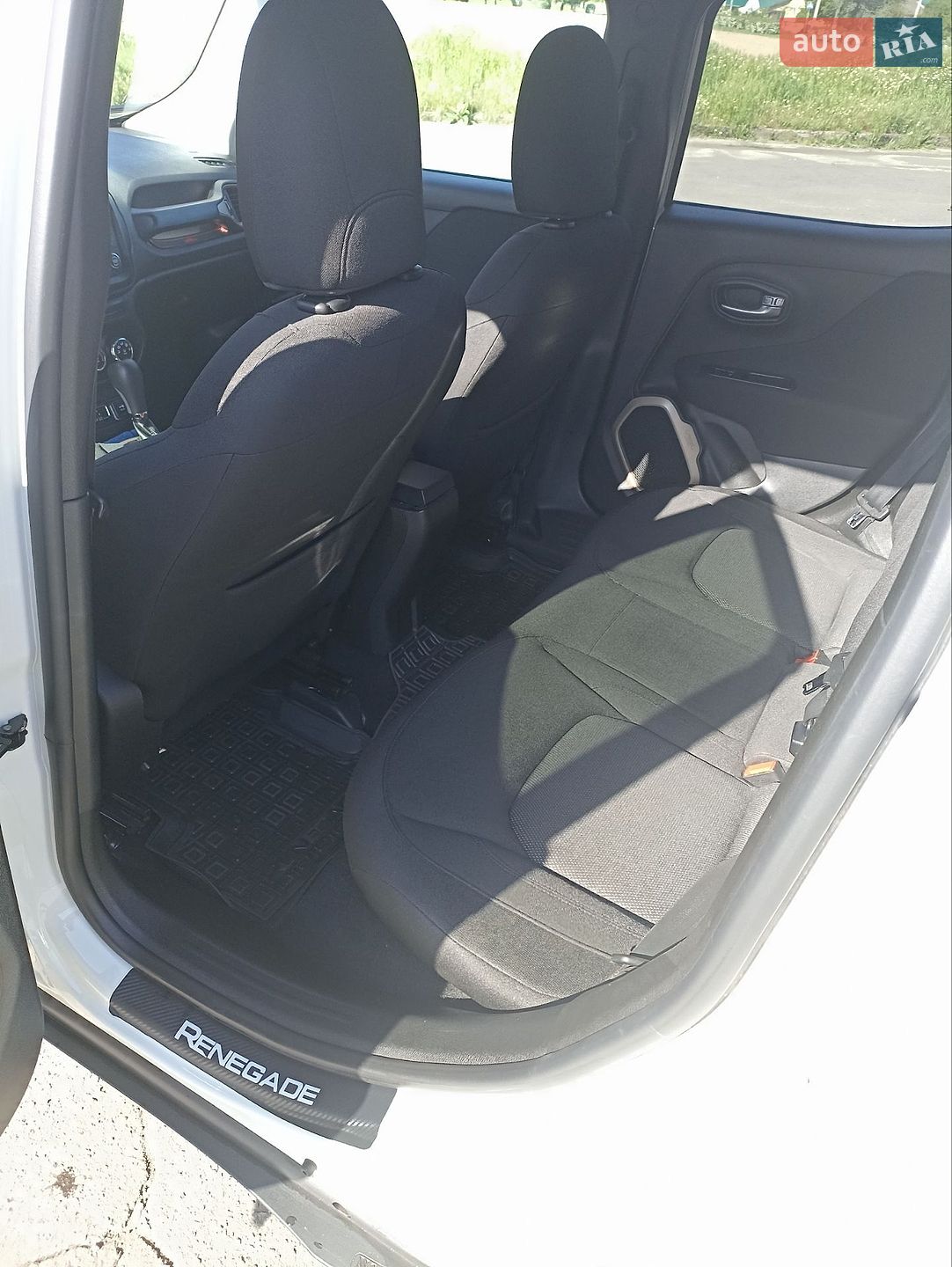 Jeep Renegade 2016 VIN ZACCJBBB5HPE86430 фото оголошення 7 з 10