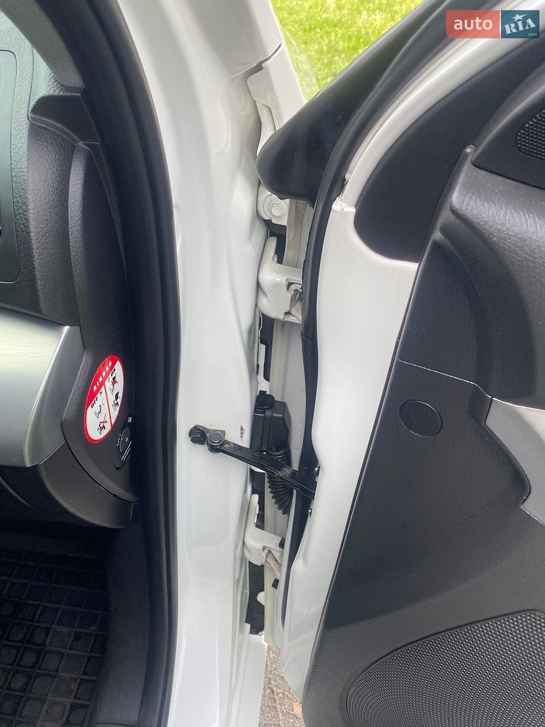 Kia Sorento 2012 VIN KNAKU814DC5345751 фото оголошення 50 з 83