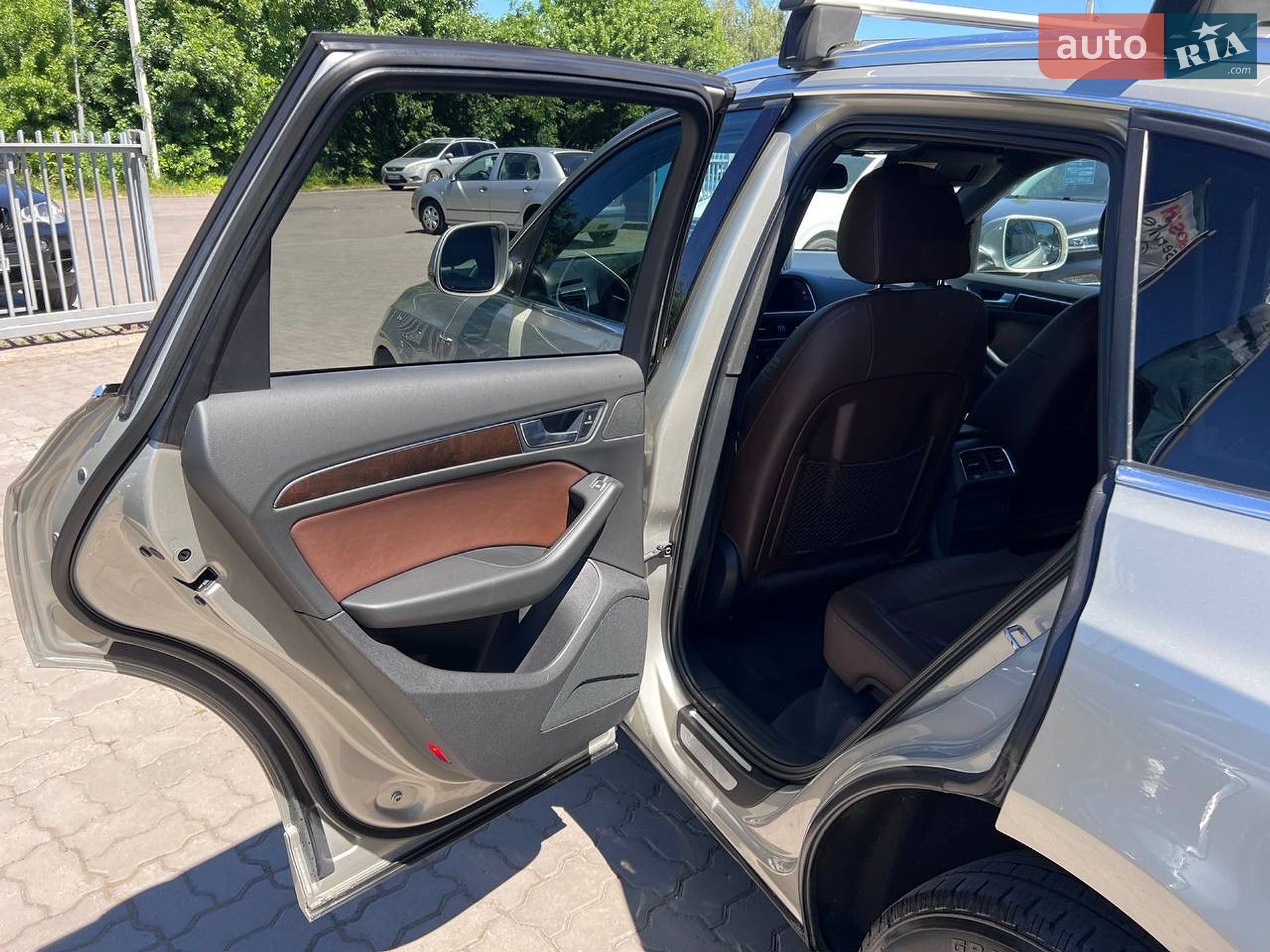 Audi Q5 2014 VIN WA1LFAFP8EA005996 фото оголошення 31 з 37