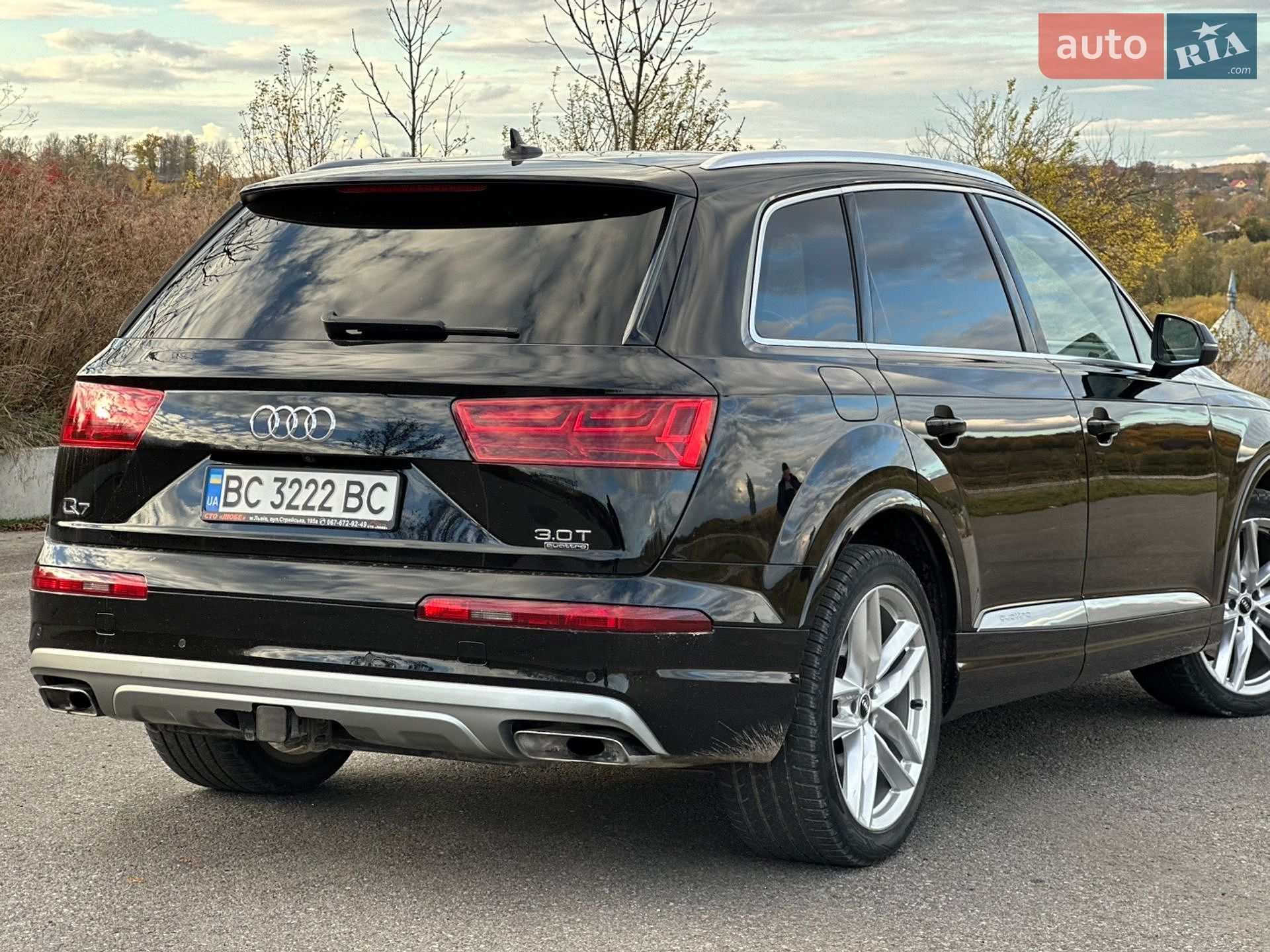 Audi Q7 2017 VIN WA1VABF75HD051706 фото оголошення 13 з 28