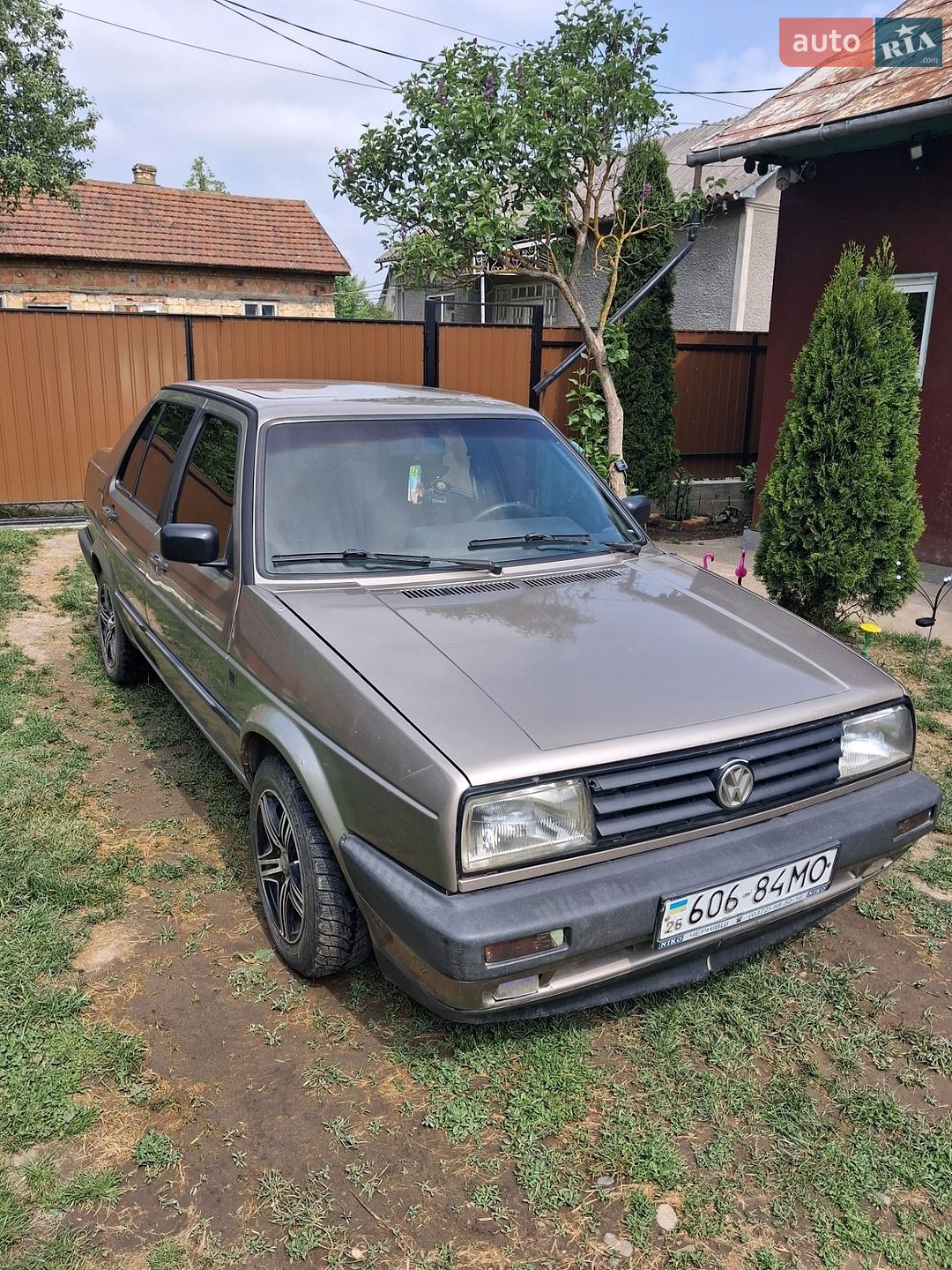 Volkswagen Jetta 1990 VIN WVWZZZ1GZLW558669 фото оголошення 2 з 38