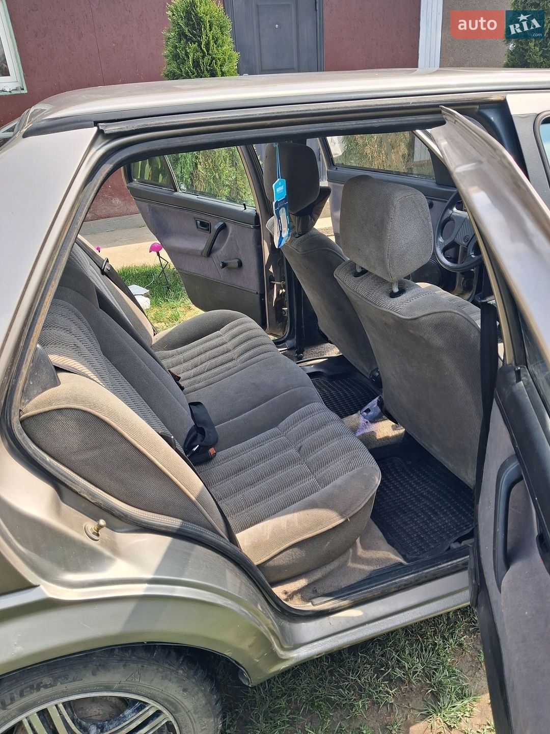 Volkswagen Jetta 1990 VIN WVWZZZ1GZLW558669 фото оголошення 29 з 38