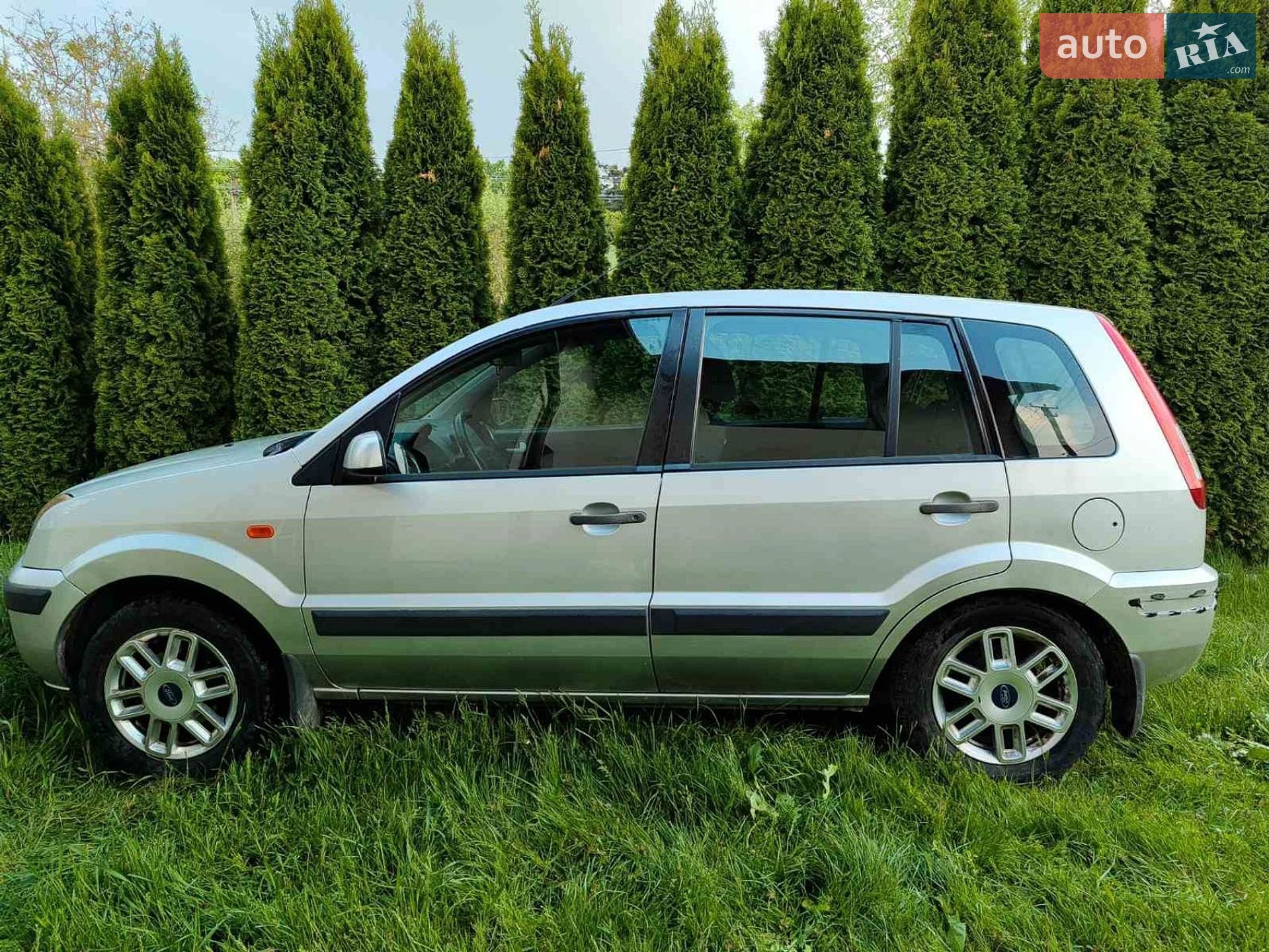 Ford Fusion 2008 VIN WF0UXXGAJU8L63923 фото оголошення 3 з 15