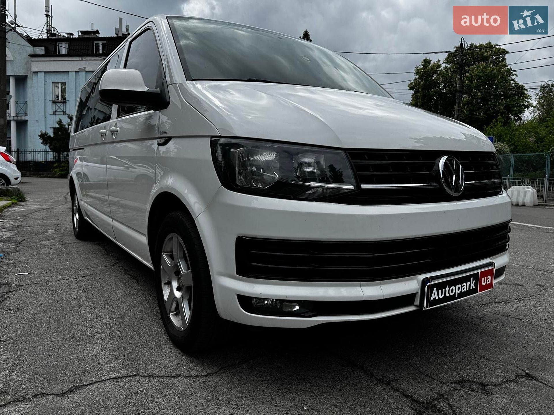 Volkswagen Transporter 2016 VIN WV1ZZZ7HZGH141884 фото оголошення 4 з 30