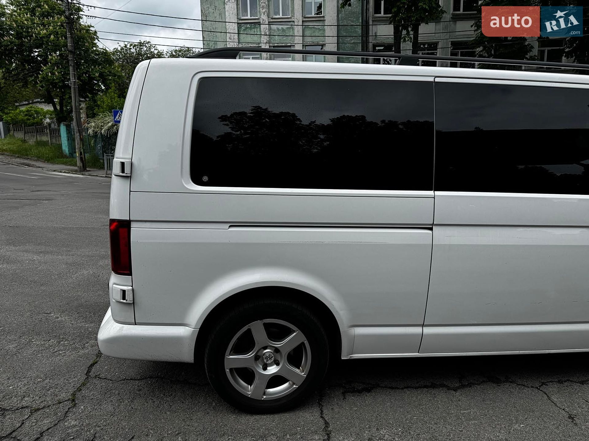 Volkswagen Transporter 2016 VIN WV1ZZZ7HZGH141884 фото оголошення 6 з 30