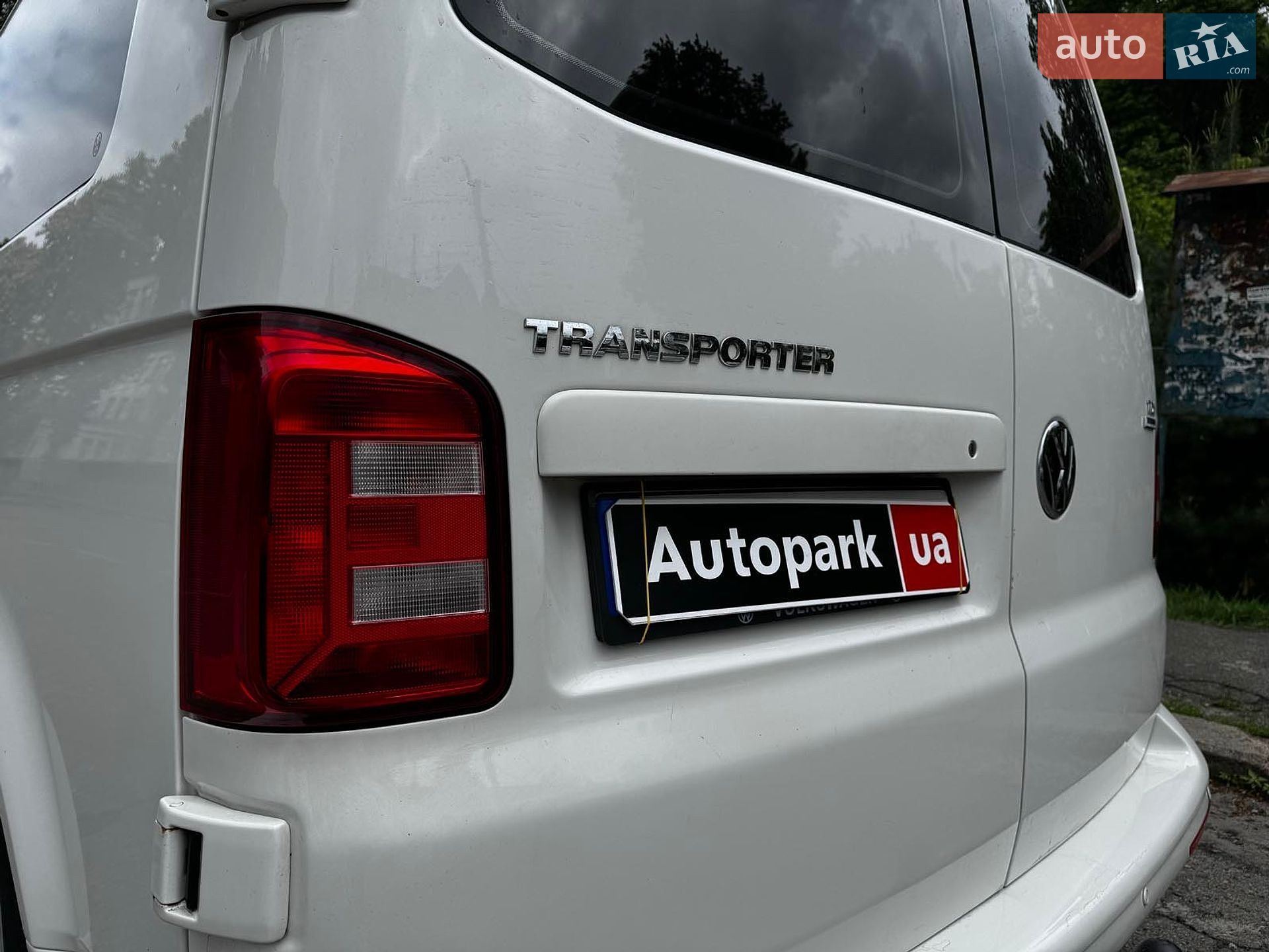 Volkswagen Transporter 2016 VIN WV1ZZZ7HZGH141884 фото оголошення 10 з 30