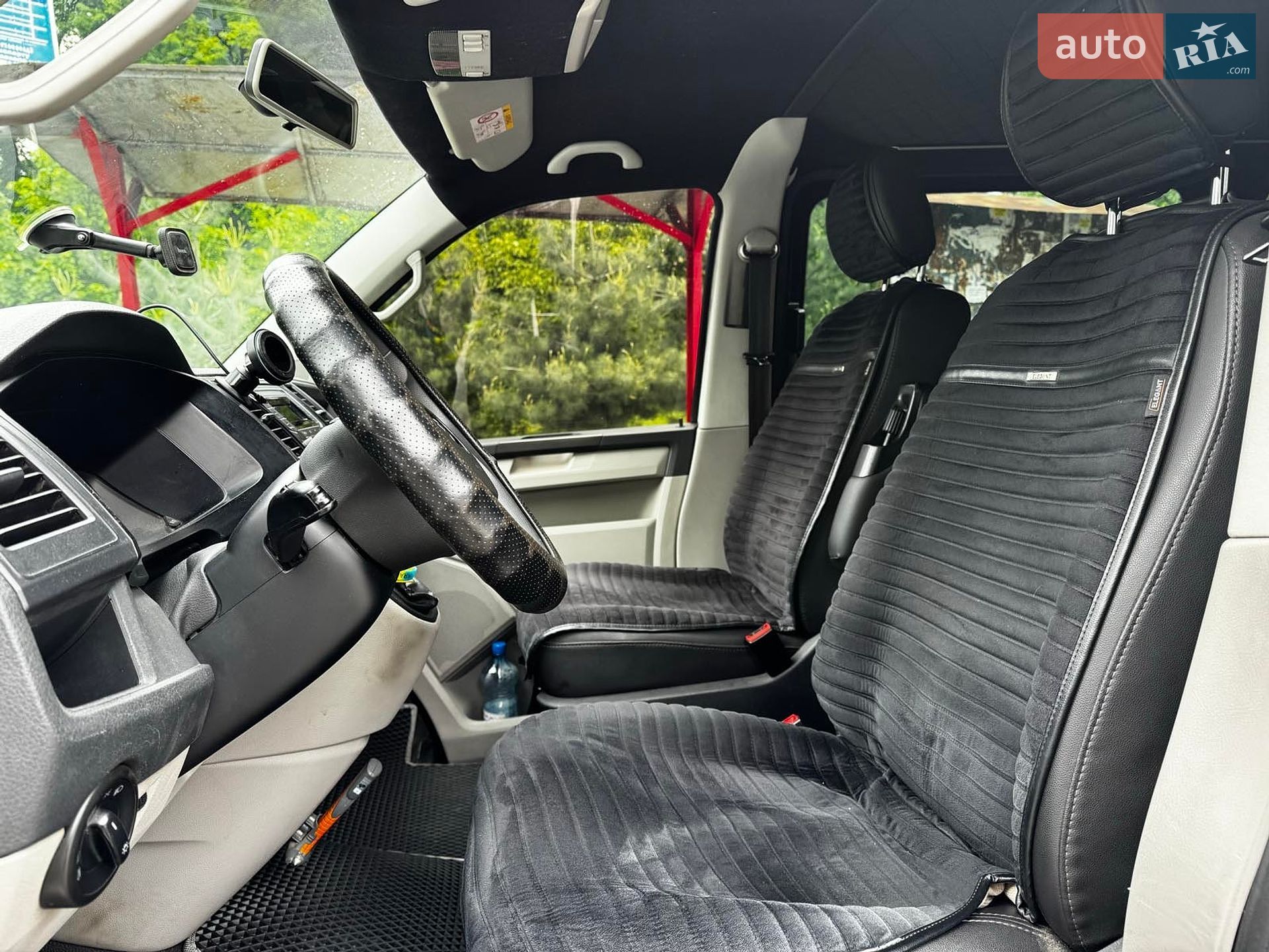 Volkswagen Transporter 2016 VIN WV1ZZZ7HZGH141884 фото оголошення 18 з 30