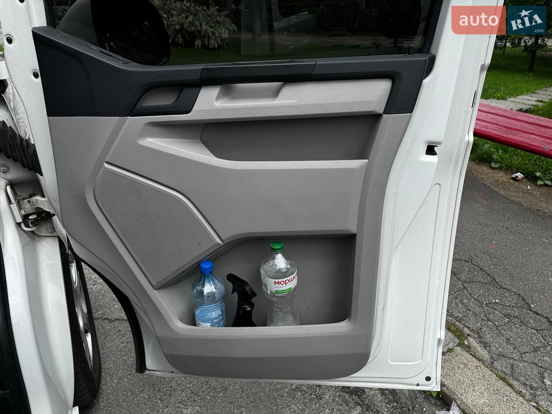 Volkswagen Transporter 2016 VIN WV1ZZZ7HZGH141884 фото оголошення 24 з 30