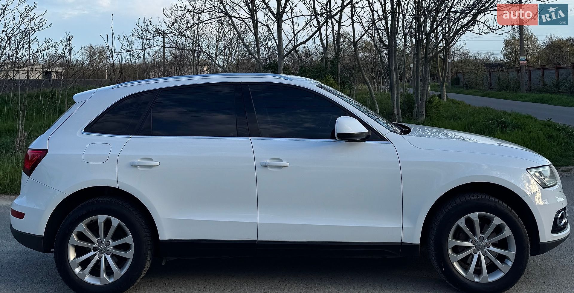 Audi Q5 2014 VIN WAUZZZ8R9EA103369 фото оголошення 3 з 11