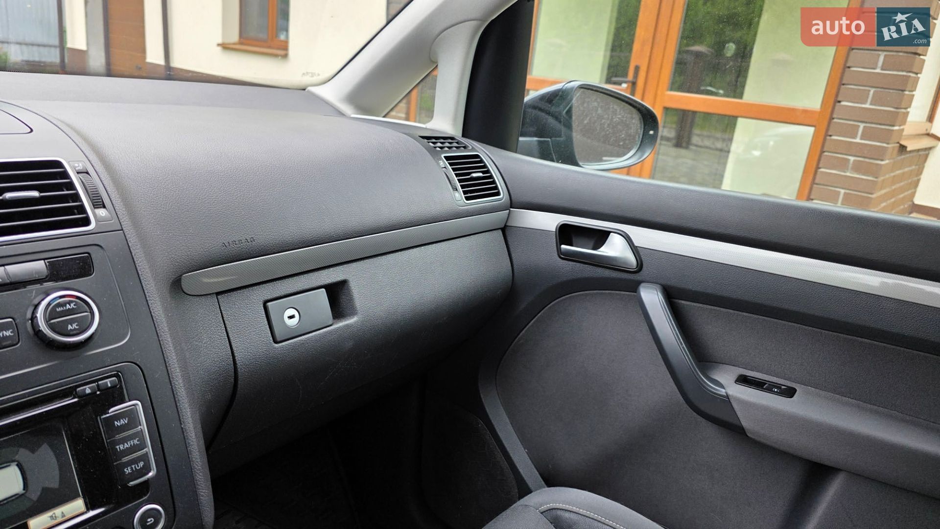 Volkswagen Touran 2012 VIN WVGZZZ1TZDW053514 фото оголошення 26 з 42