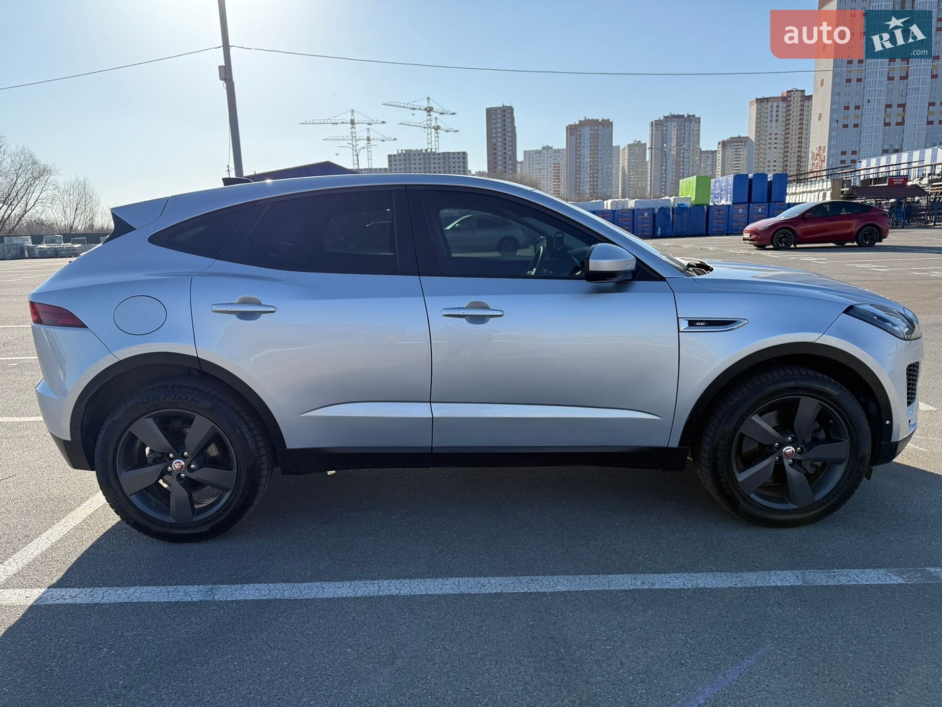 Jaguar E-Pace 2019 VIN SADFP2FX5L1Z88871 фото оголошення 4 з 13