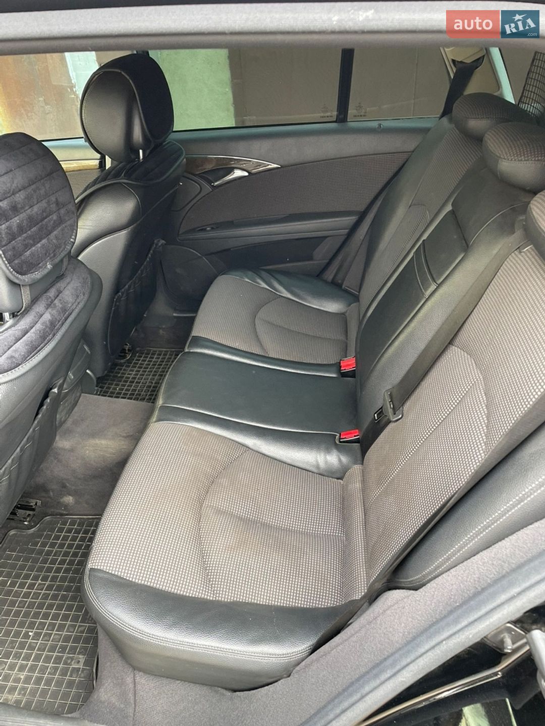Mercedes-Benz E-Class 2005 VIN WDB2112201A894128 фото оголошення 6 з 9