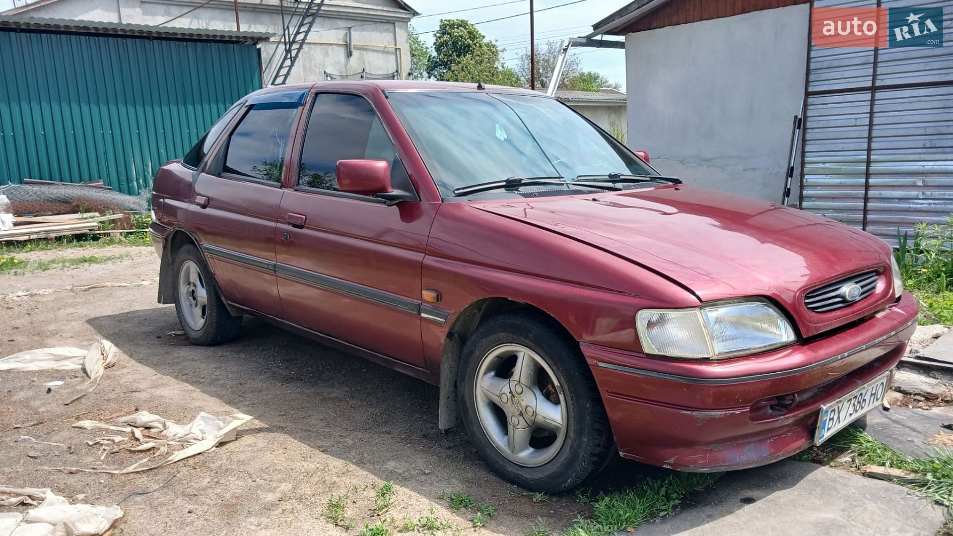 Ford Escort 1994 VIN WF0AXXGCAARJ44560 фото оголошення 2 з 9