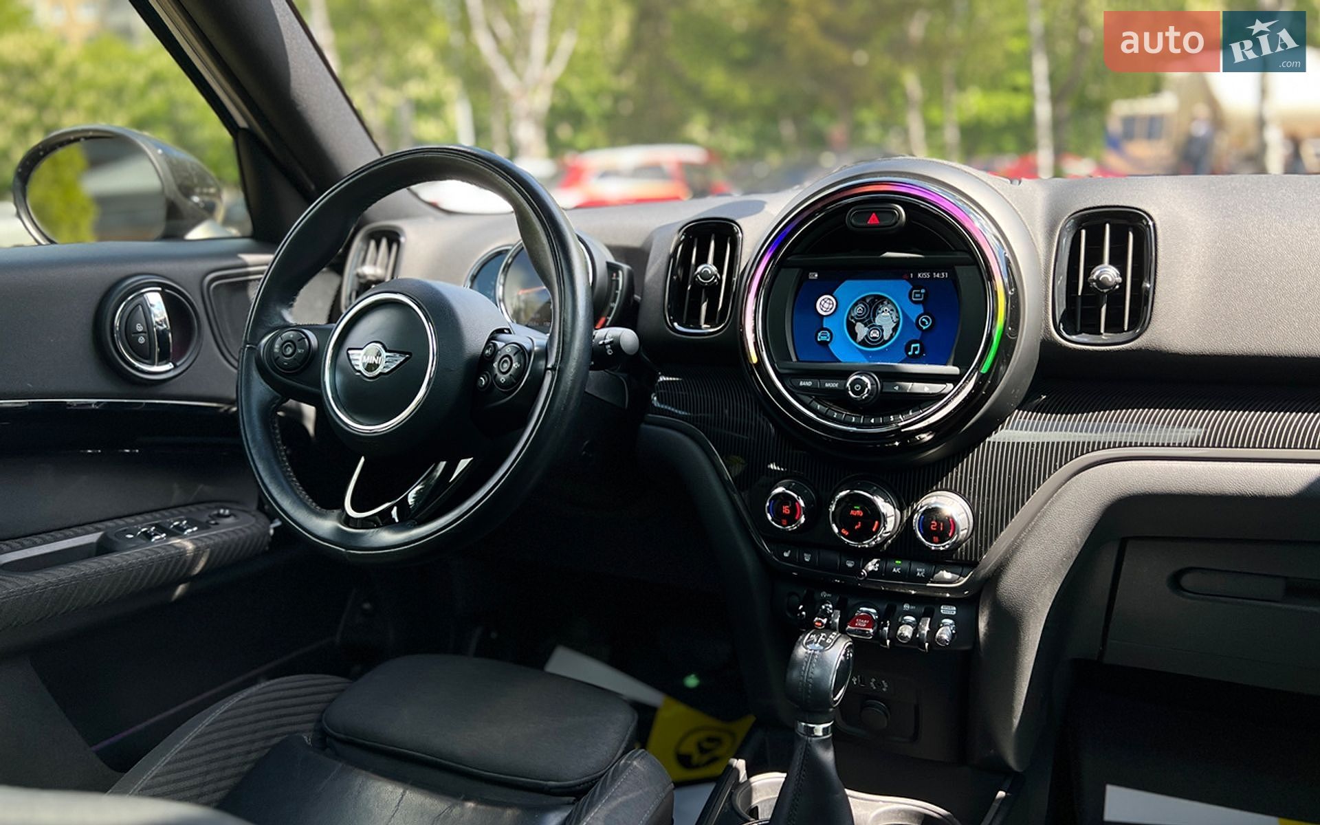 MINI Countryman 2018 VIN WMZYT5C32J3E61796 фото оголошення 23 з 27