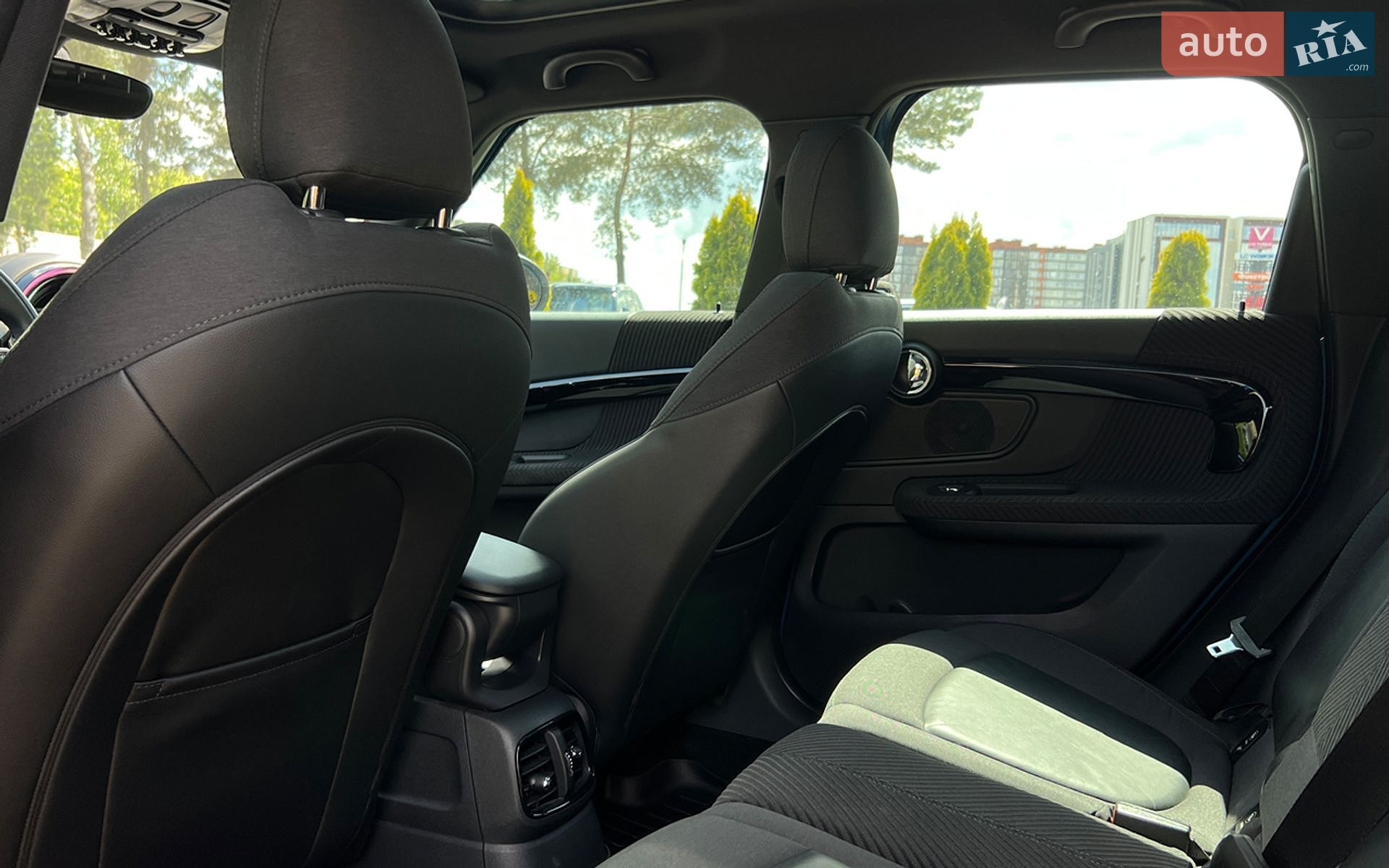 MINI Countryman 2018 VIN WMZYT5C32J3E61796 фото оголошення 25 з 27