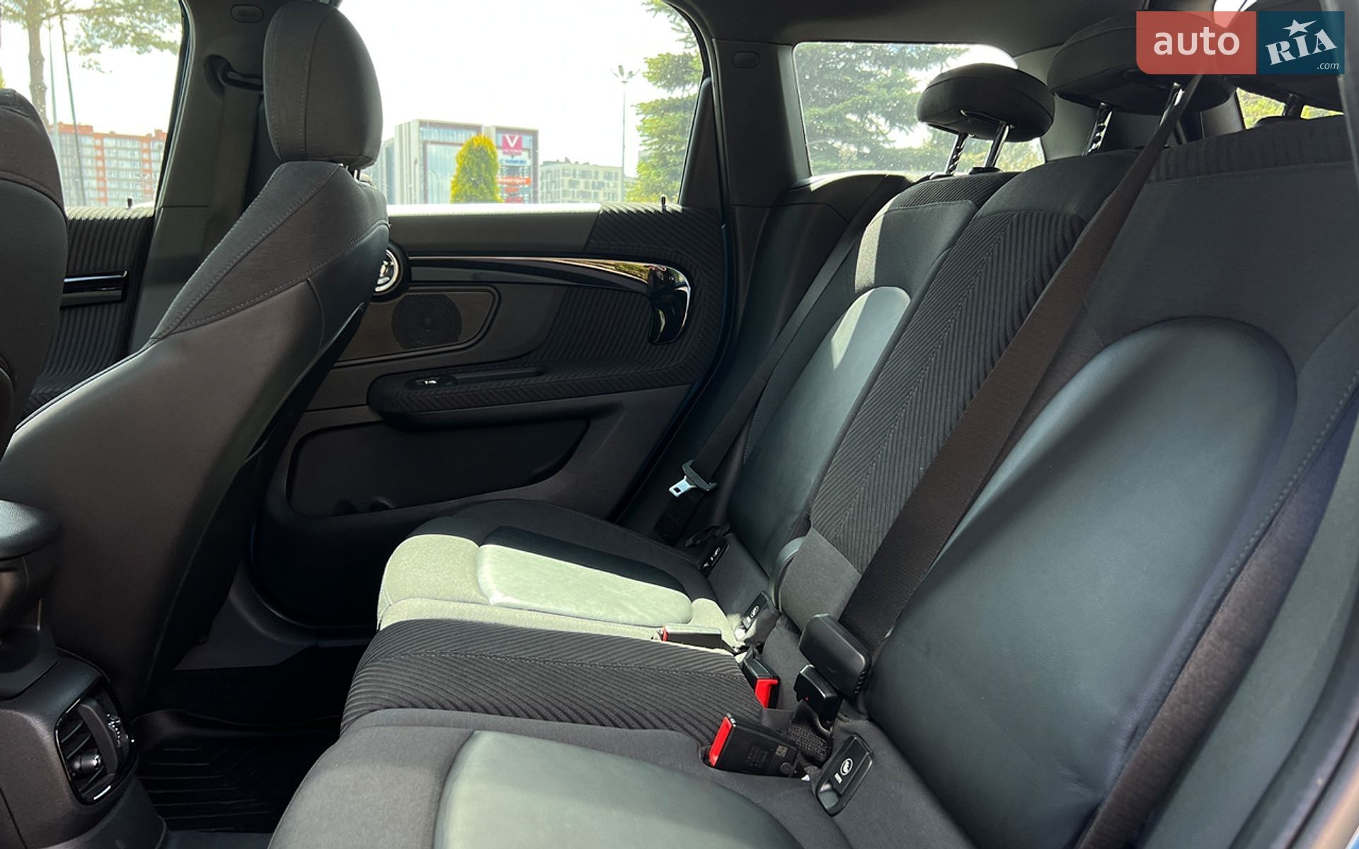 MINI Countryman 2018 VIN WMZYT5C32J3E61796 фото оголошення 26 з 27